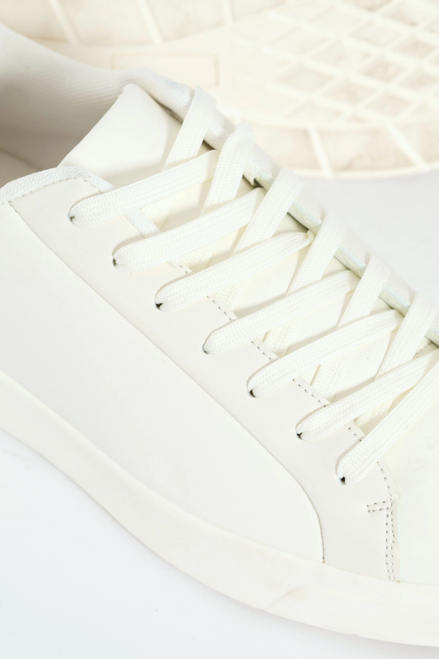 1-Up Plain Lace Up Sneaker - White Flat Knit Texture Stretch Knit Upper