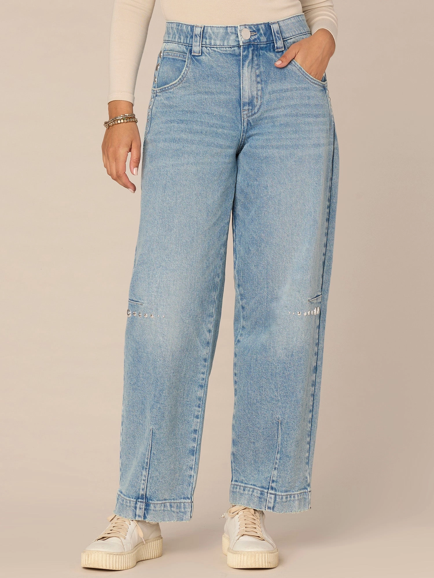 "Ab"solution Skyrise Relaxed Barrel Leg Jean with Studs Relaxed Mood Nature Lover Party Look