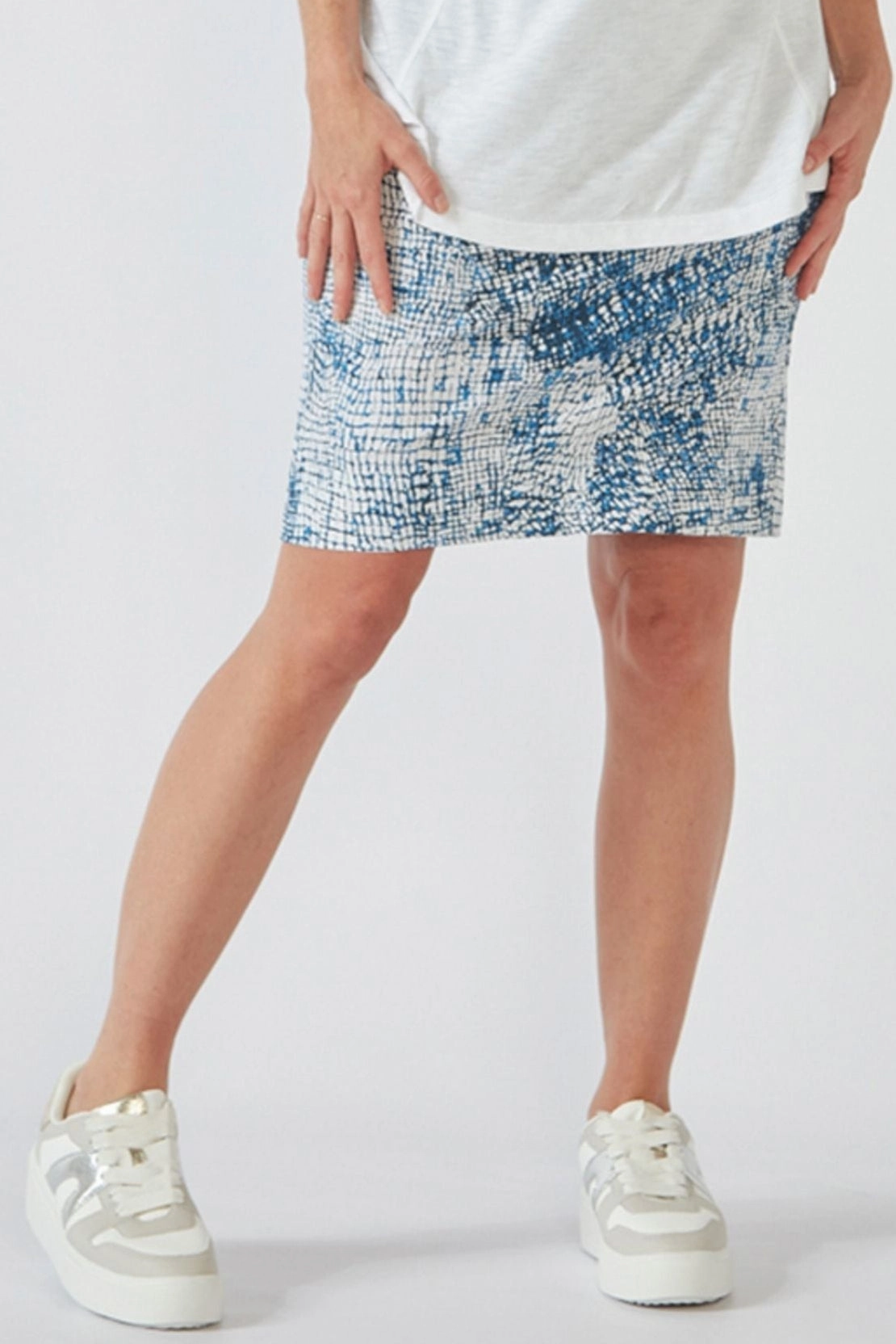 Shape Enhancing Breezy Mood ACROBAT BAY SKIRT - 9498LW