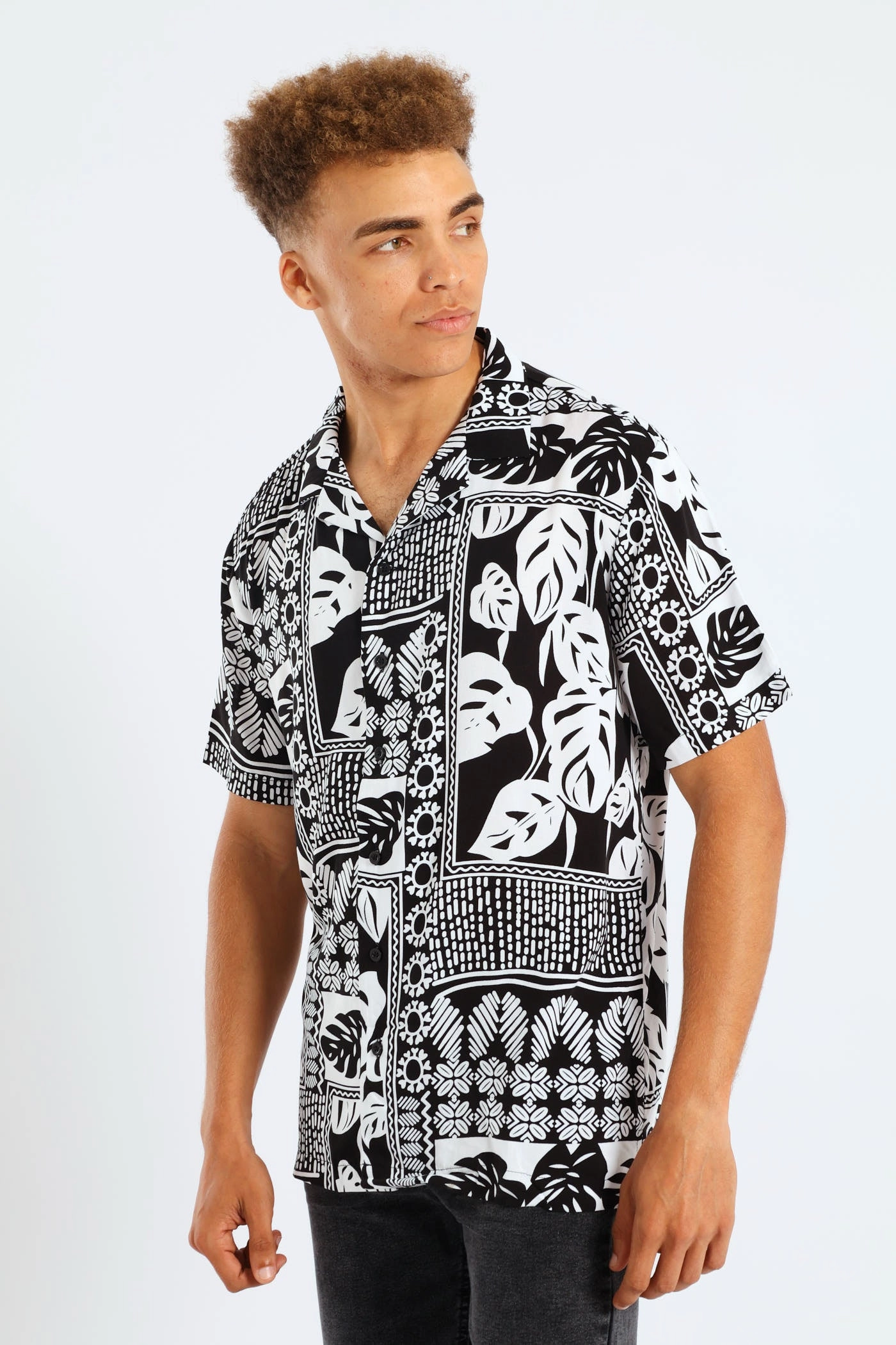 Gradient effect Date night Short Sleeve Viscose Block Leaf Shirt - Black/White