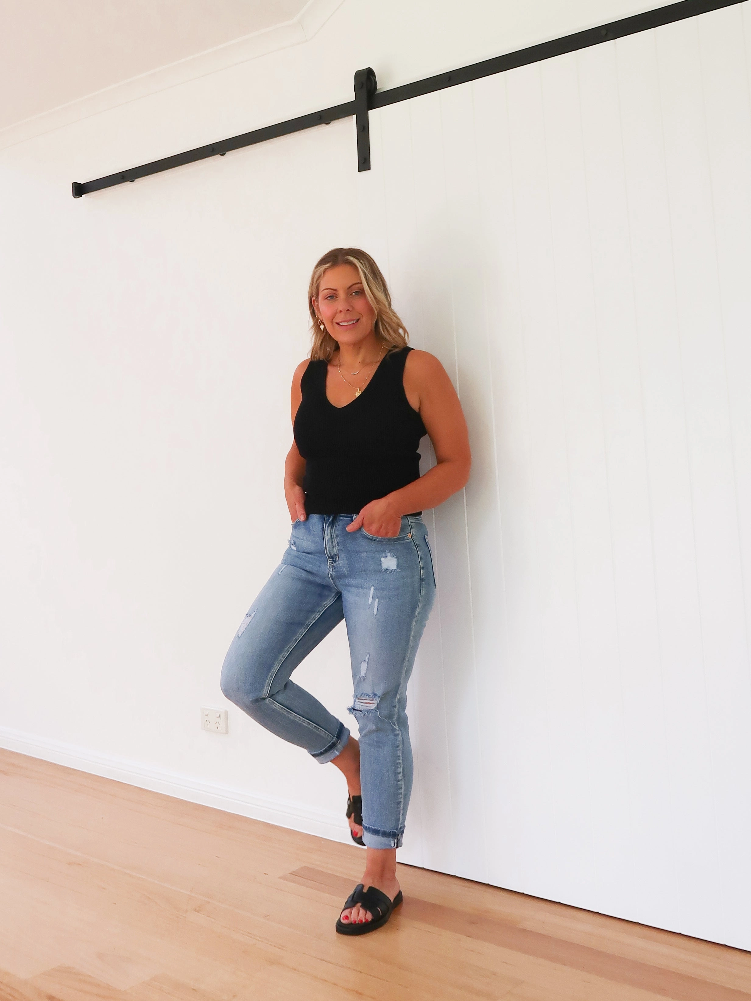 Beach Day Sustainable Aidan Jeans - ripped