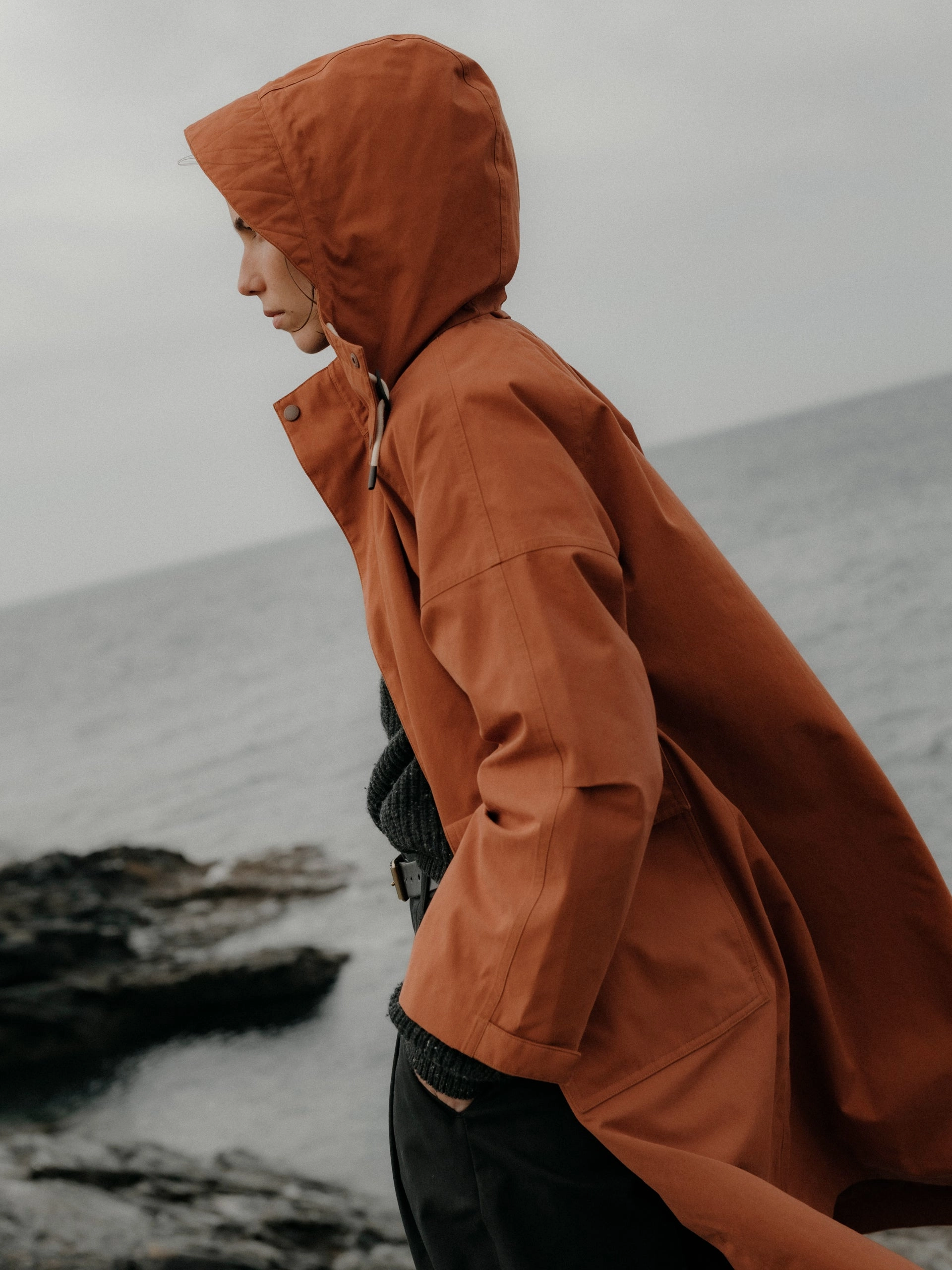 All Ground Amy Powney   Finisterre Women's Longline Waterproof Jacket