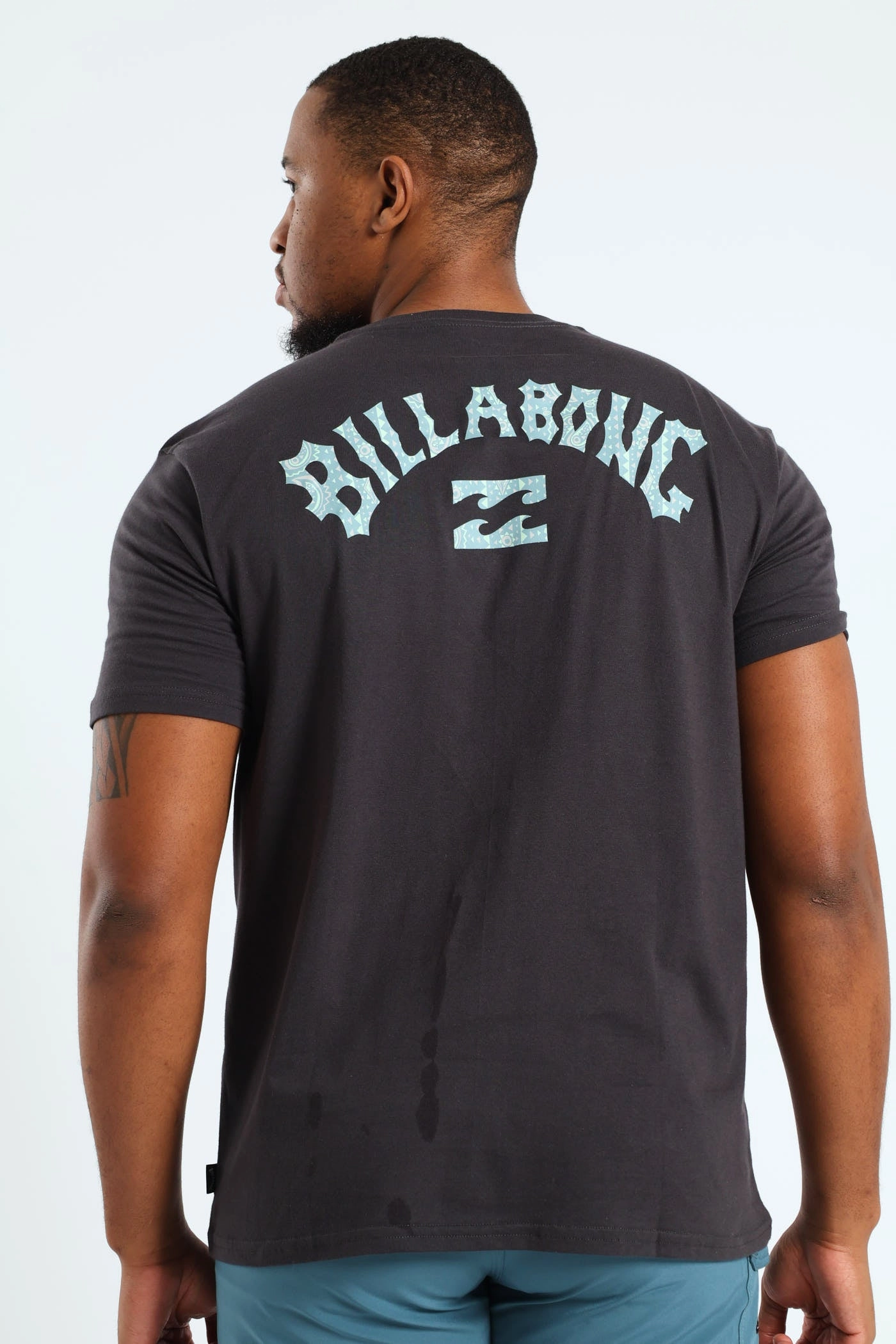 Arch Fill Tee - Black Kids playfulness Travel Essential