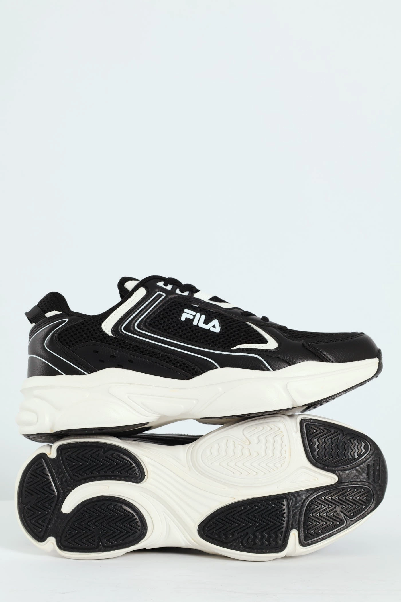 Reliable Sole Anti   Odor Arturo Lace Up Trainer - Black/White