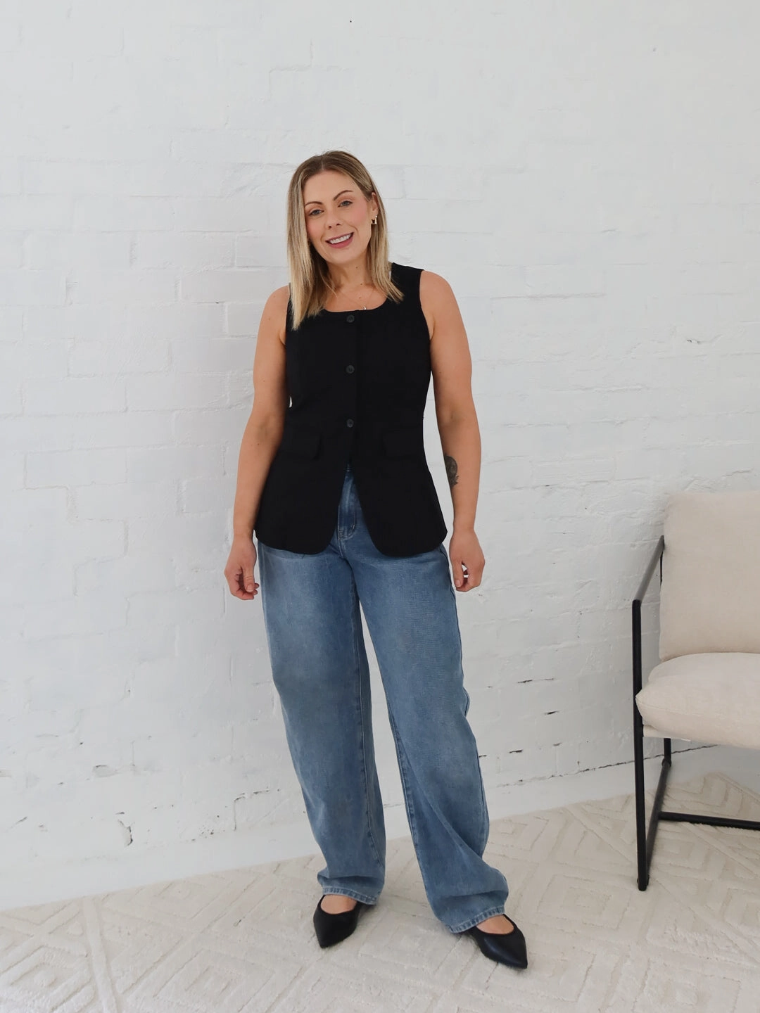 Atlas Barrel Jeans- Light Balanced Look