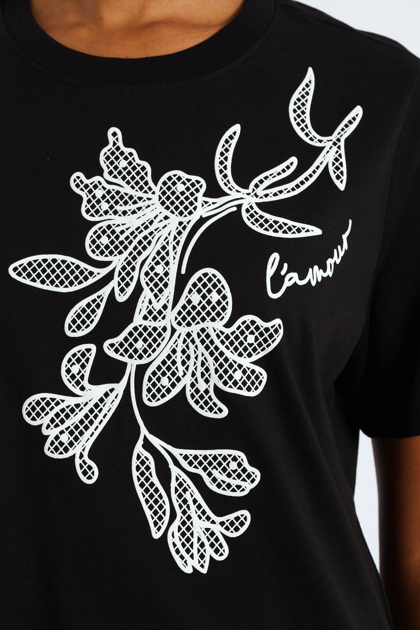 Rib Neck Boxy Puff Placement Floral Tee - Black UltravioletProtectionFabric QuickDry Technology