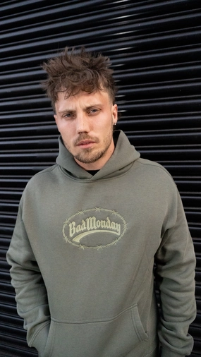 Barbed Logo Embroidered Relax Hoodie Hooded style Heat Trapping Layer