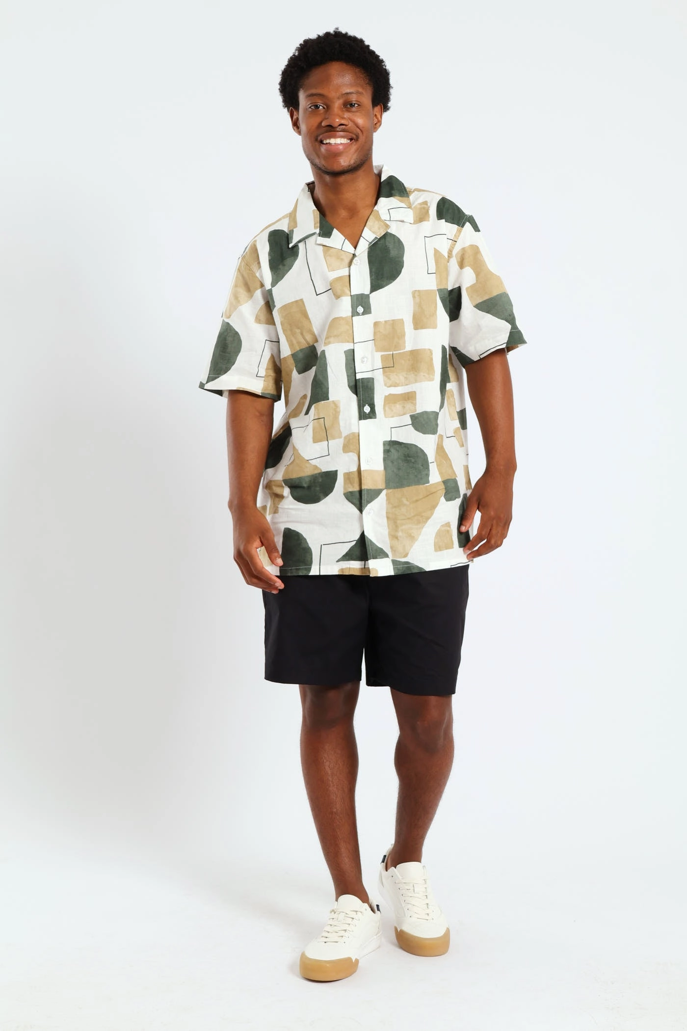 Basic Beach Shorts - Black summer breeze Urban Mood