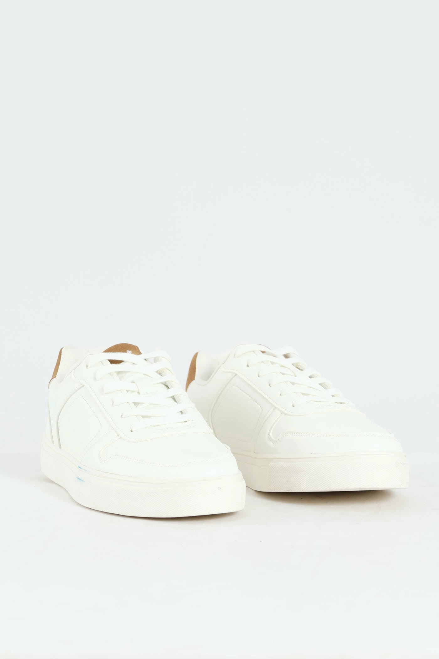 Anti Abrasion Basic Lace Up Sneaker - White