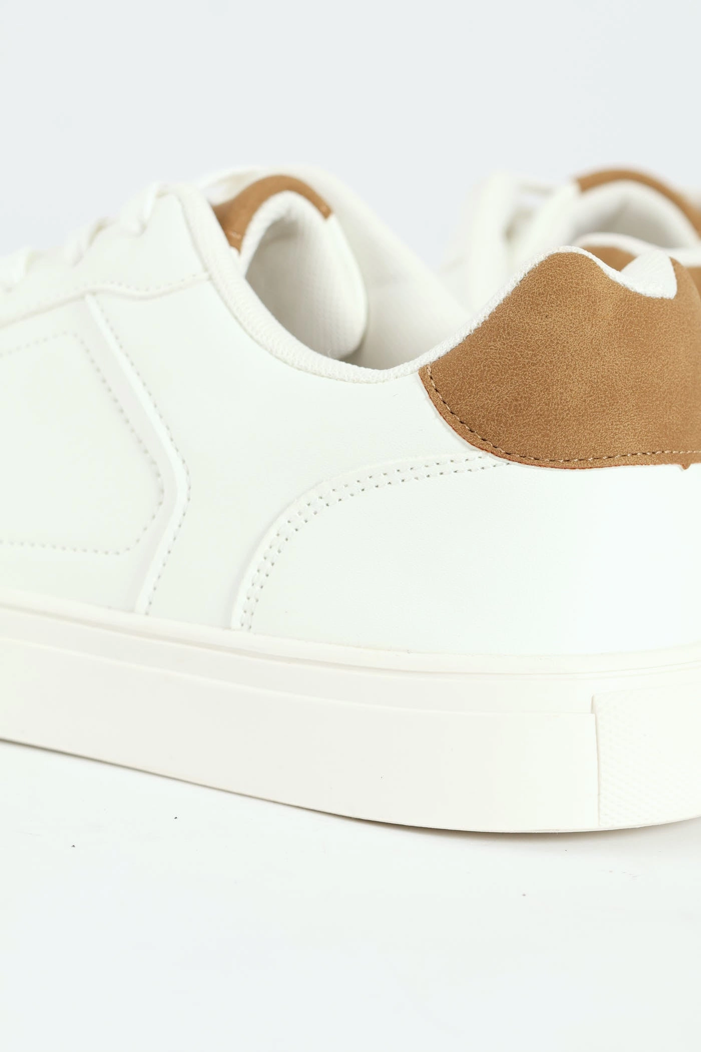 Comfortable Jog Anti Slip Traction Basic Lace Up Sneaker - White