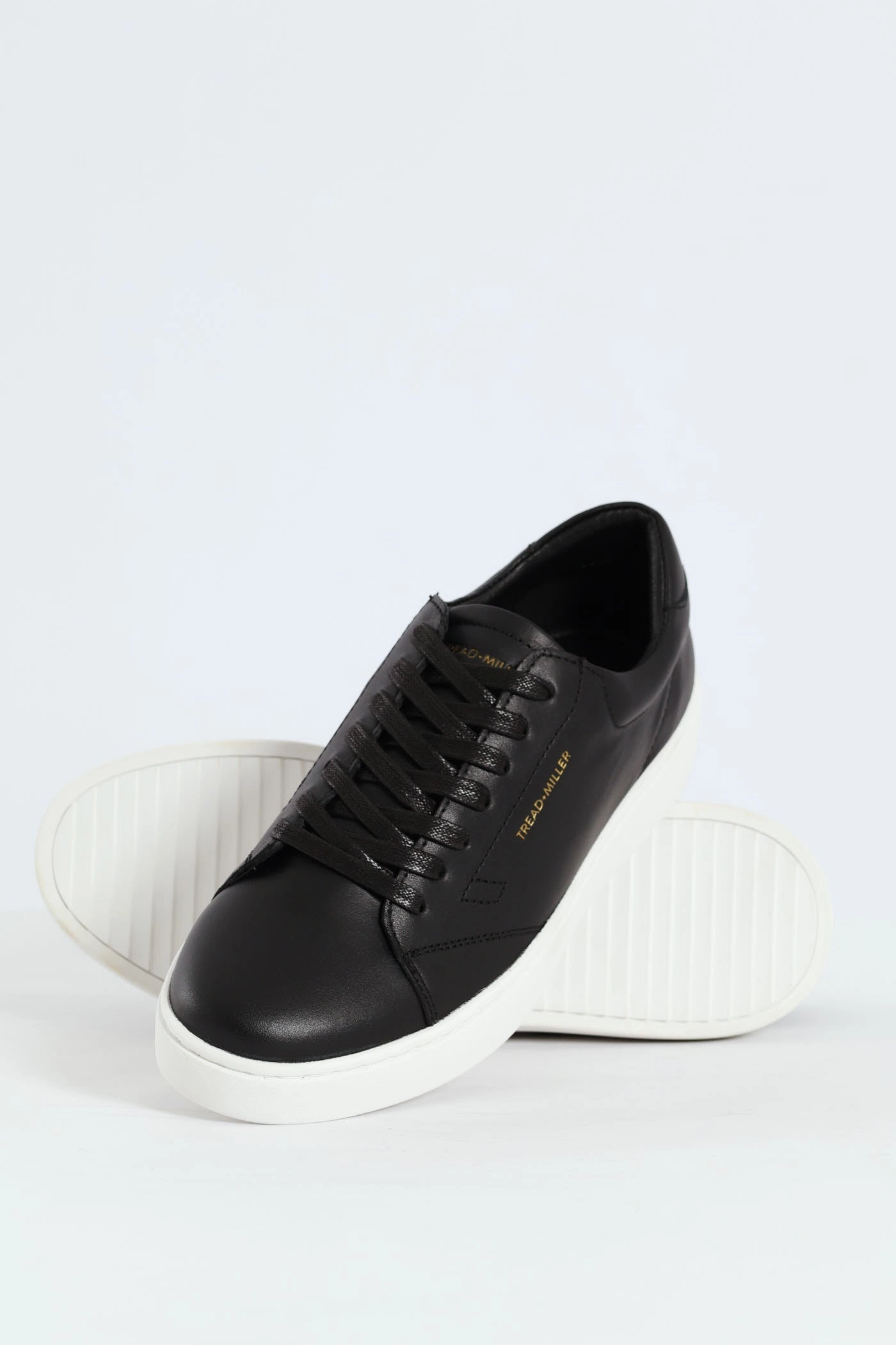 Wear   Resistant Gradient Density Basic Leather Court Sneaker - Black