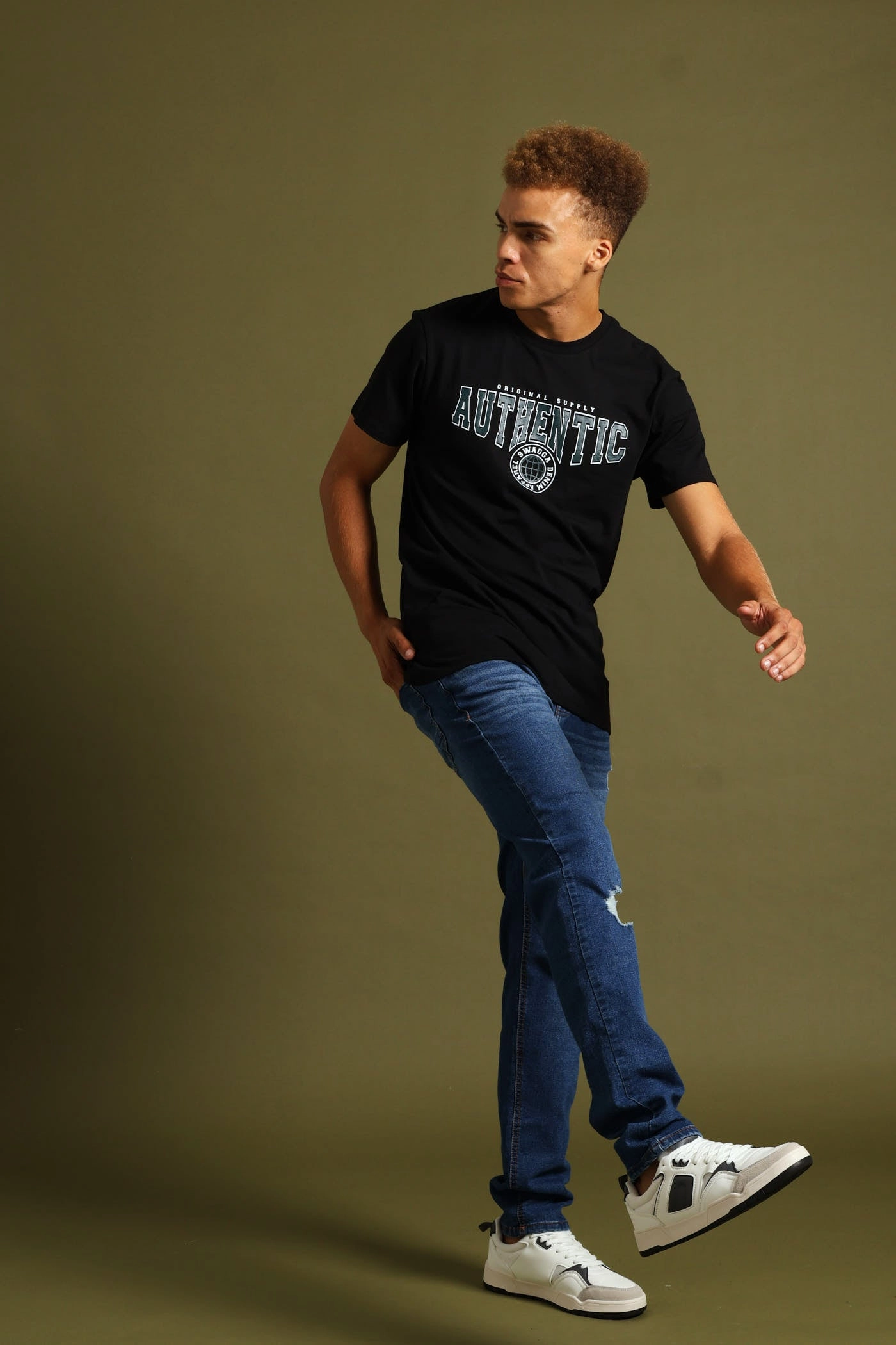 Comfy Vibes Dimensional Stability Weave Basic Print Tee - Black