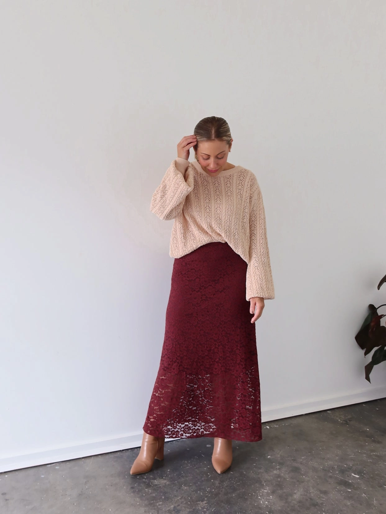 Travel Influence Relax Outfit Ellie Skirt - Burgundy