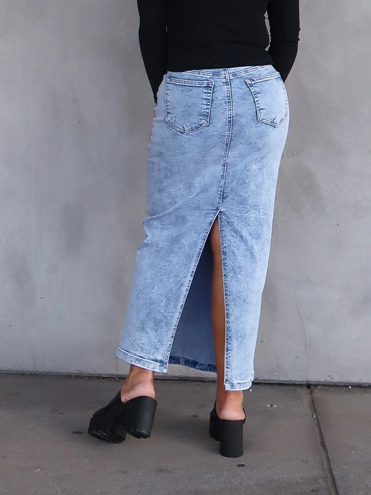 Autumn Stroll Slip Resistant Waistband Beau Denim Skirt