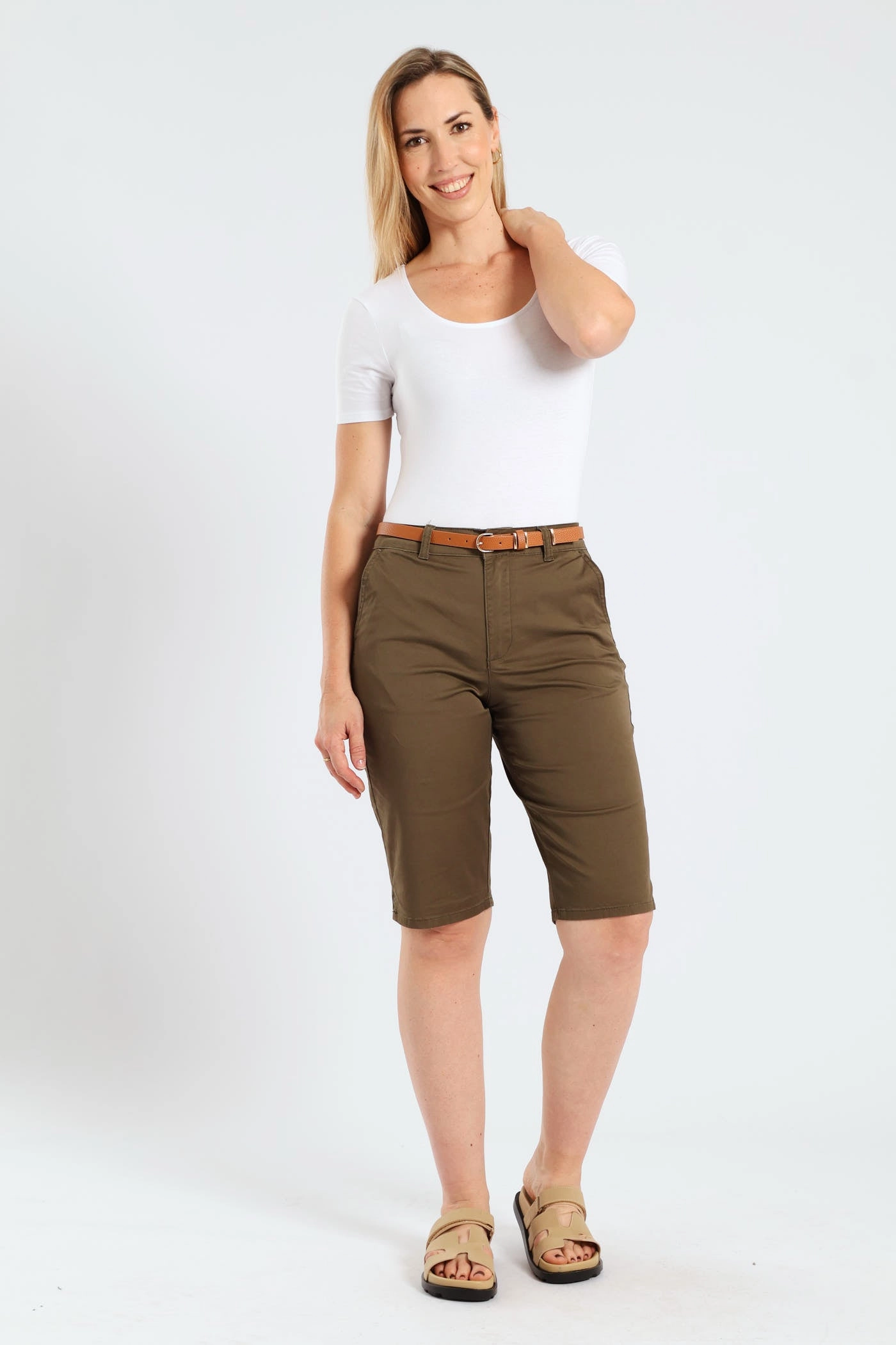 Perfect Fit Belted Stretch Sateen Chino Bermuda Shorts - Light Fatigue