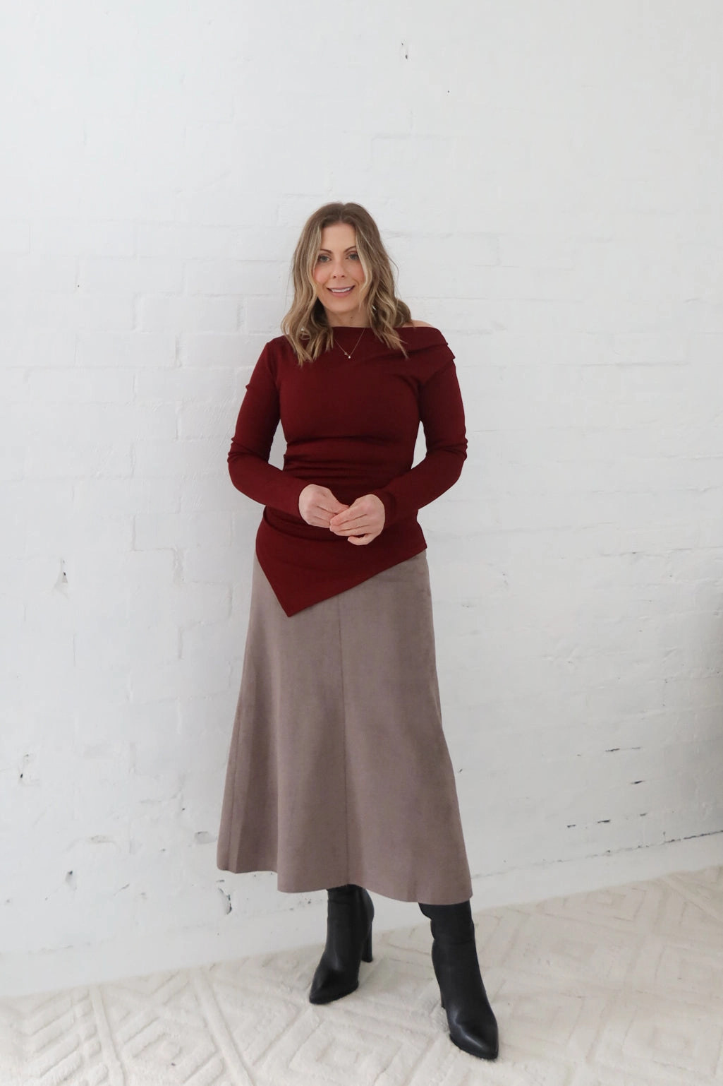 Ventilated Panels Bold Edge Bianca Skirt - Taupe