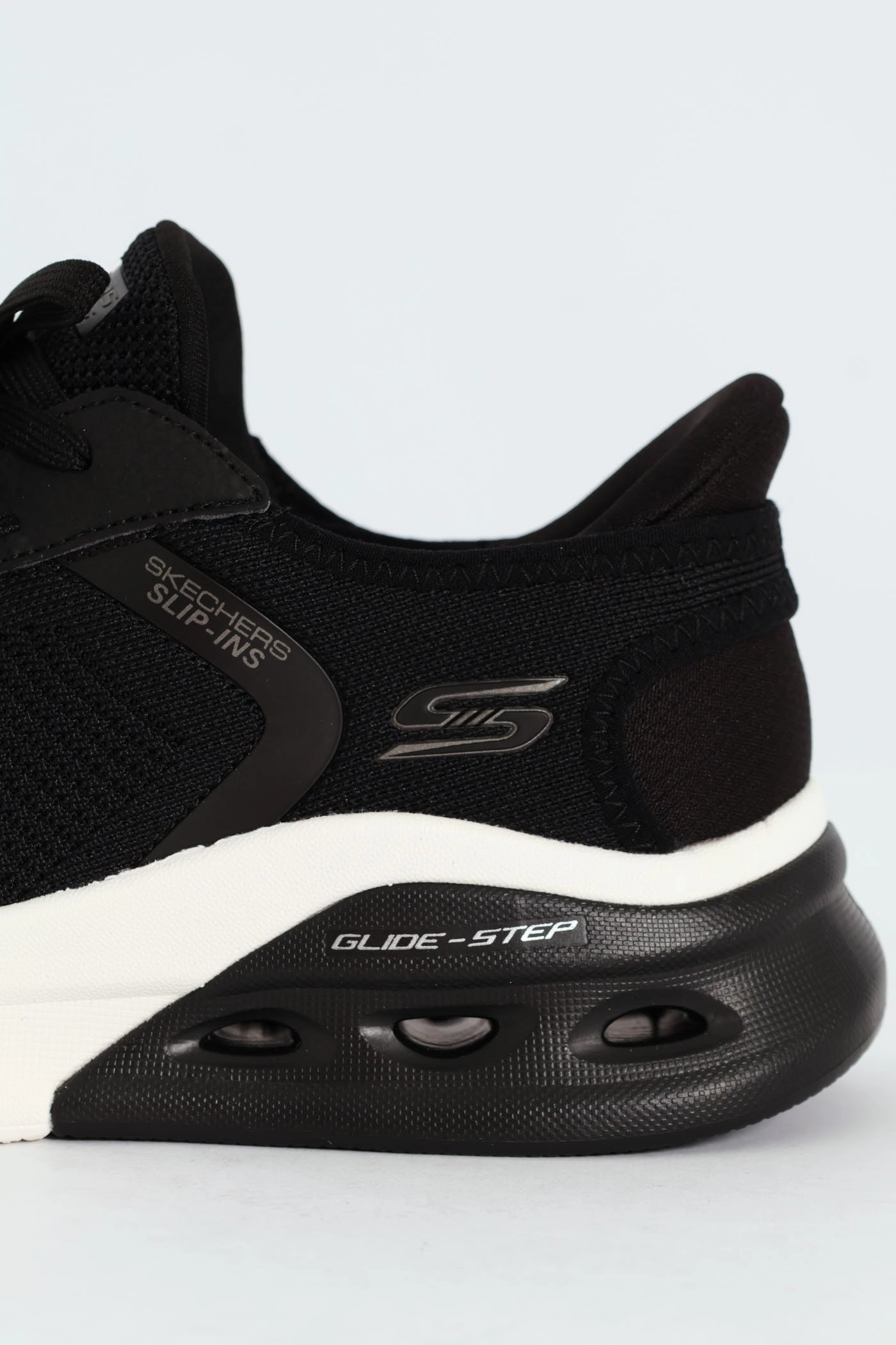 Smooth Control Bobs Arc Waves 2.0 Sneaker - Black/White