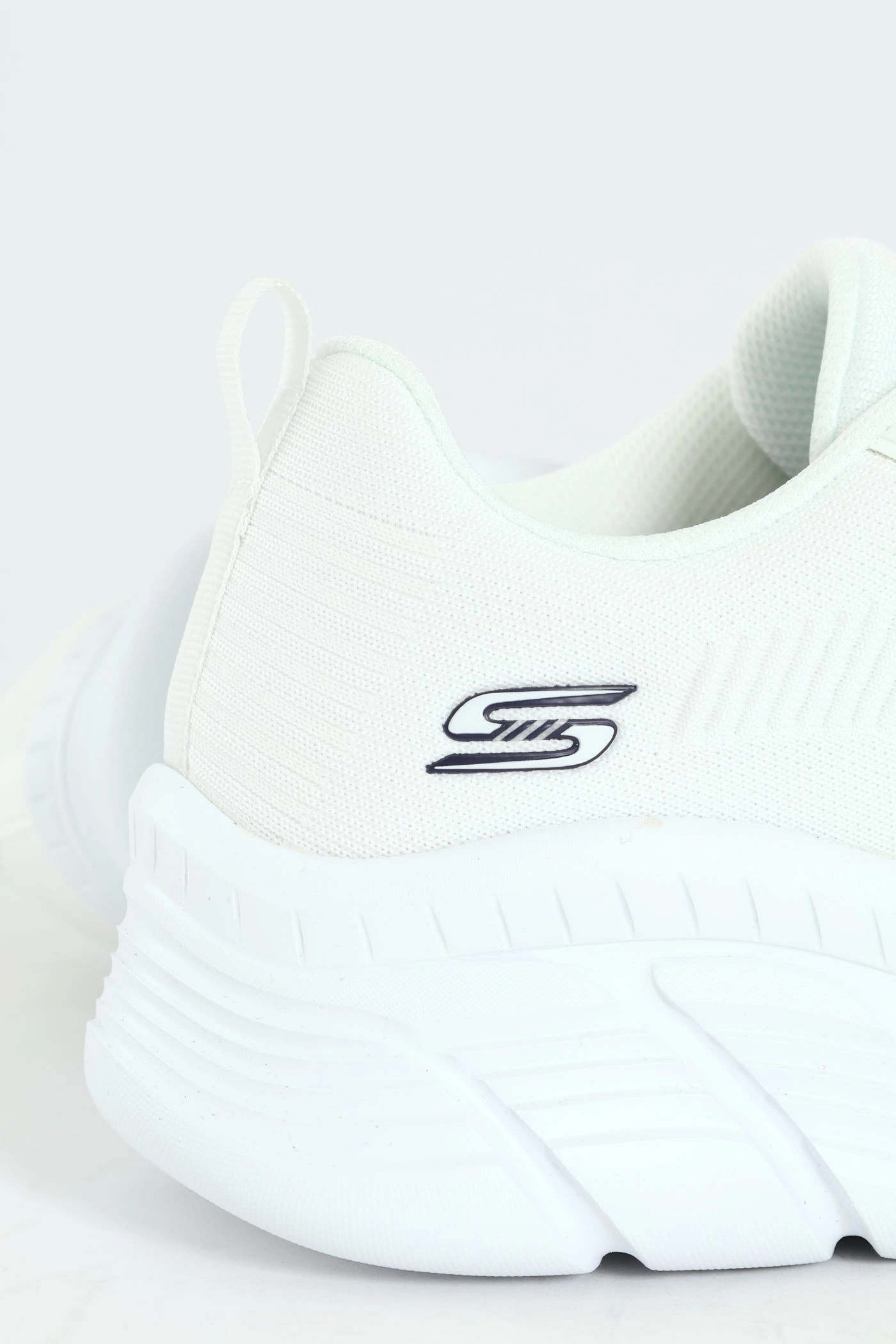 Stand Long Shock Diffusion Pad Bobs B Flex Hi Knit Lace Up Sneaker - White