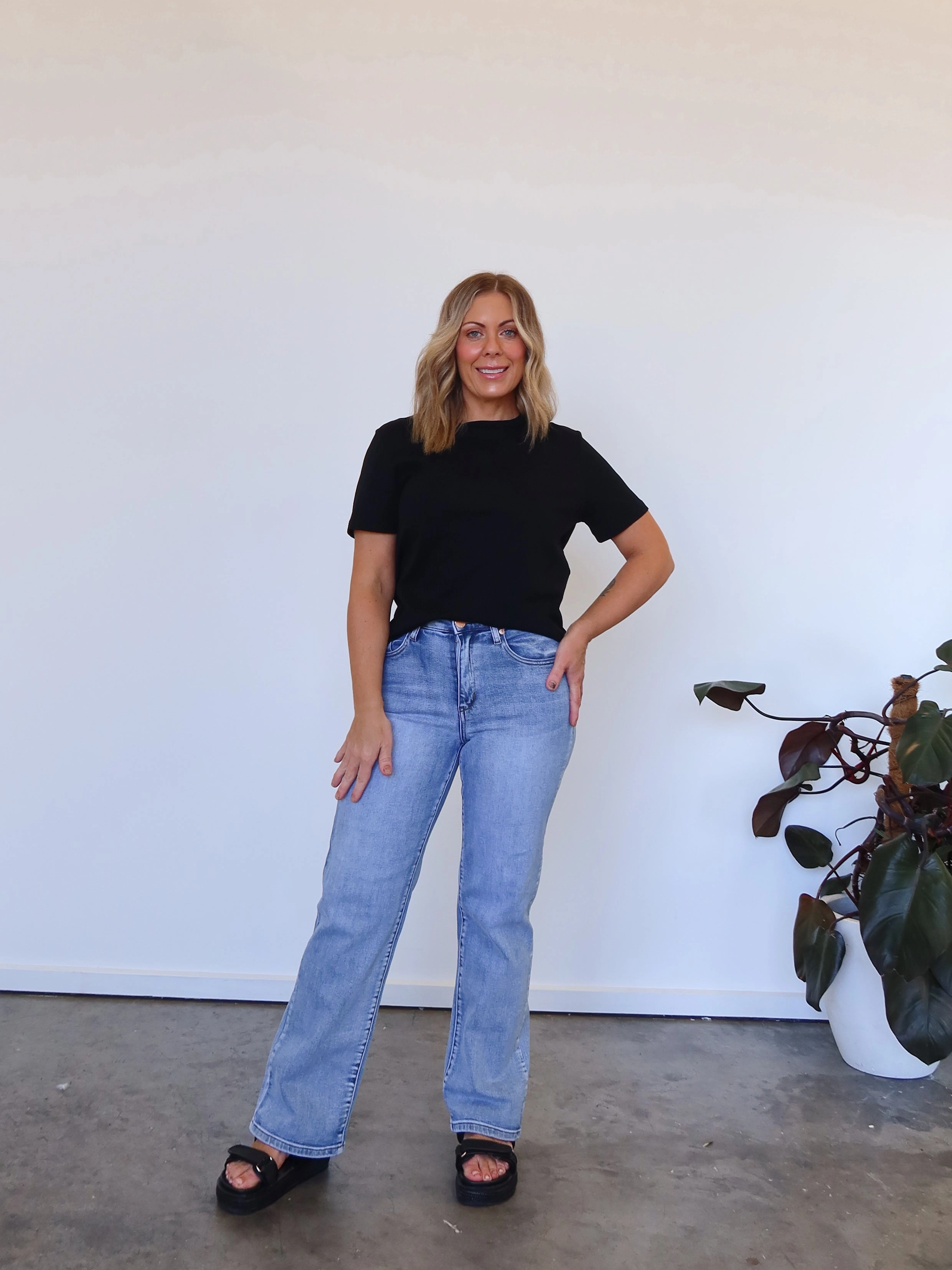 Cozy Sweater Brady Tee - Black