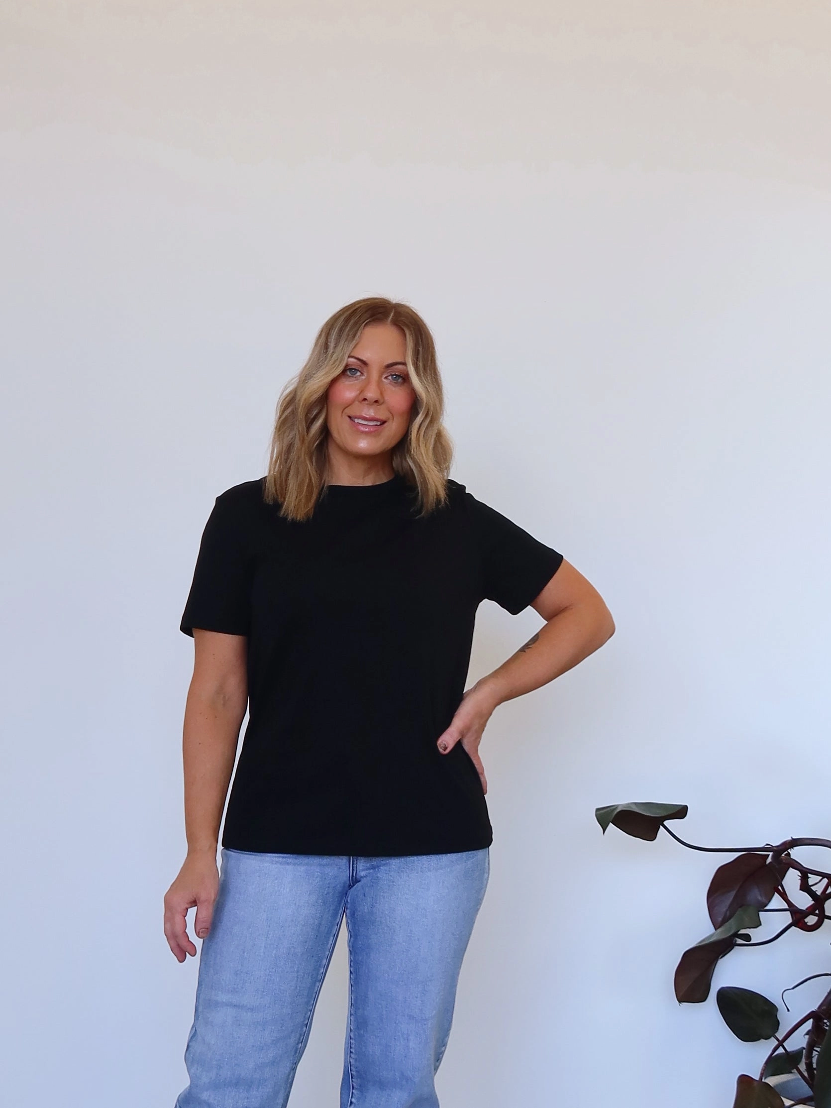 ResilientStretch Brady Tee - Black