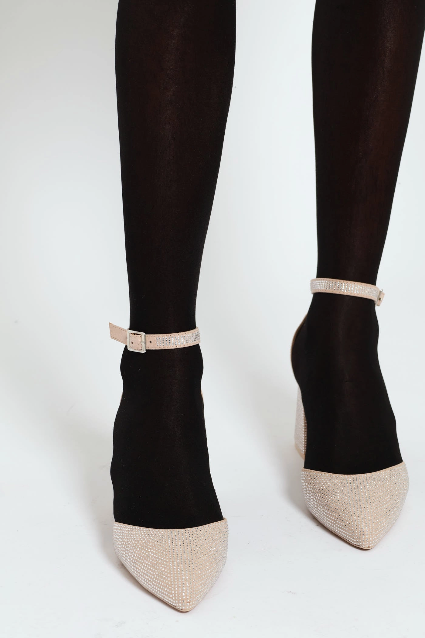 Vintage Stiletto Shoes Lightweight Upper Daliaa Pointed Closed Toe Block Heel - Silver