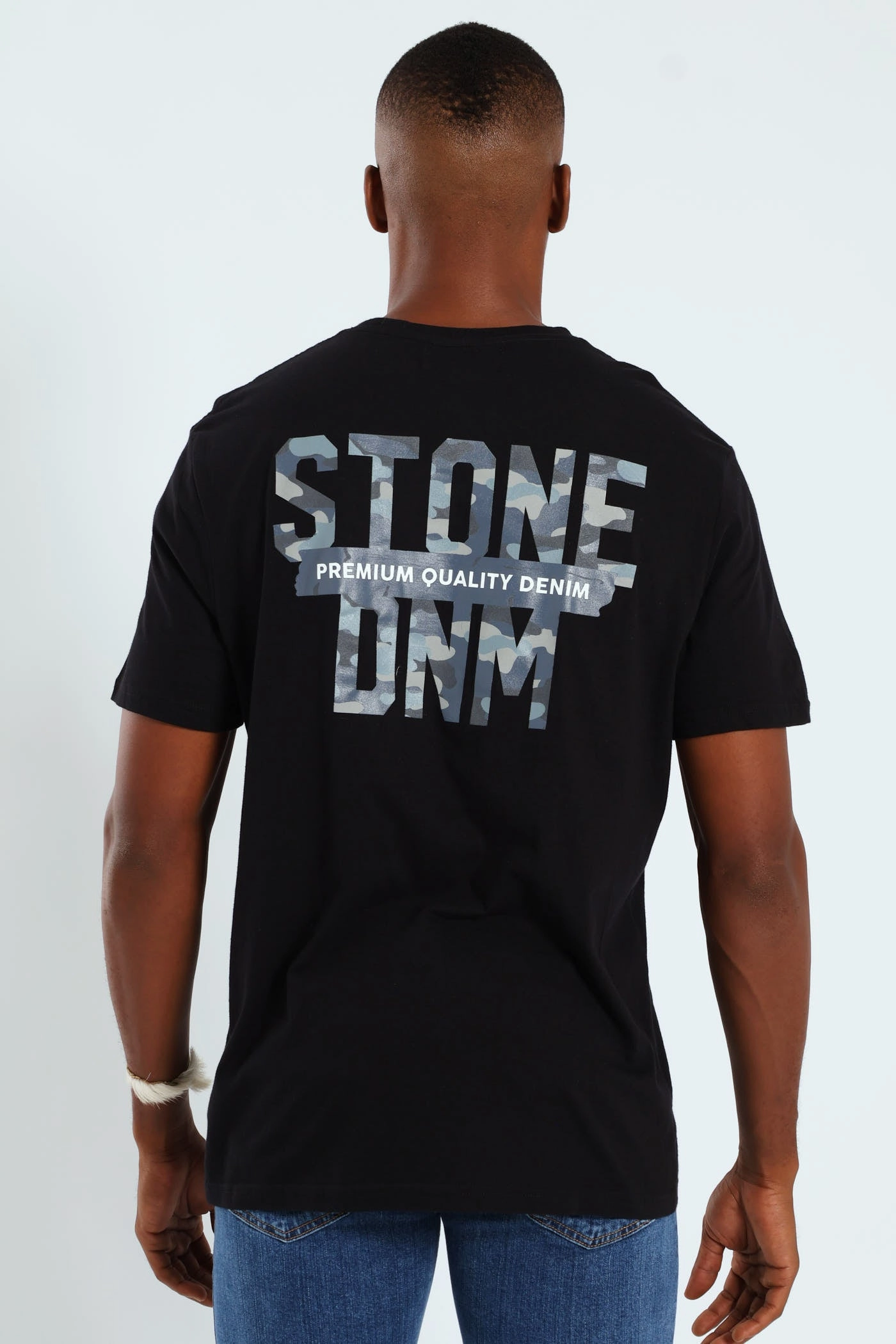 Cozy and Fashionable Camo Front & Back Print Tee - Black