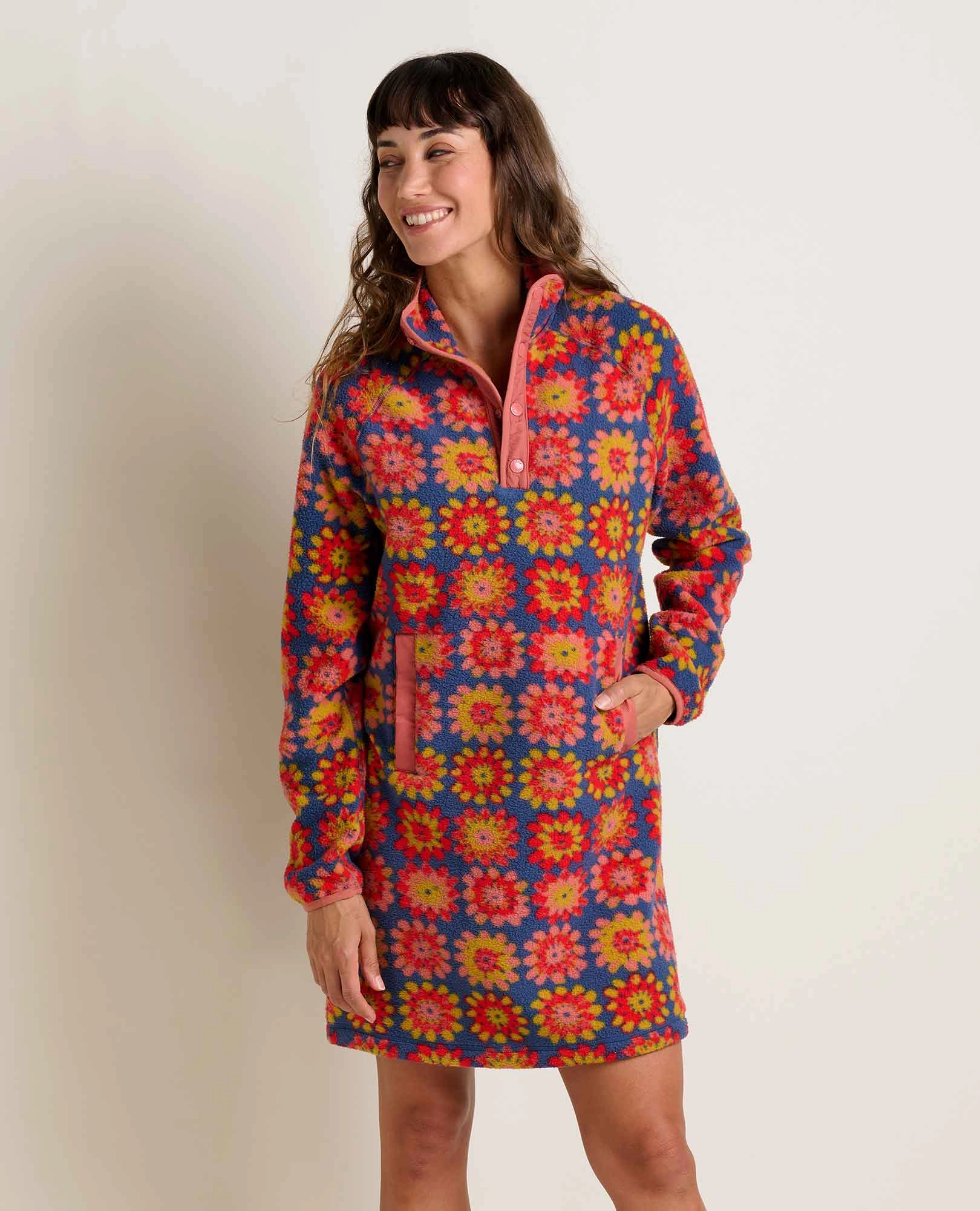 Timeless Comfort Flattering bodycon dress Campo Fleece 1/4 Snap Dress