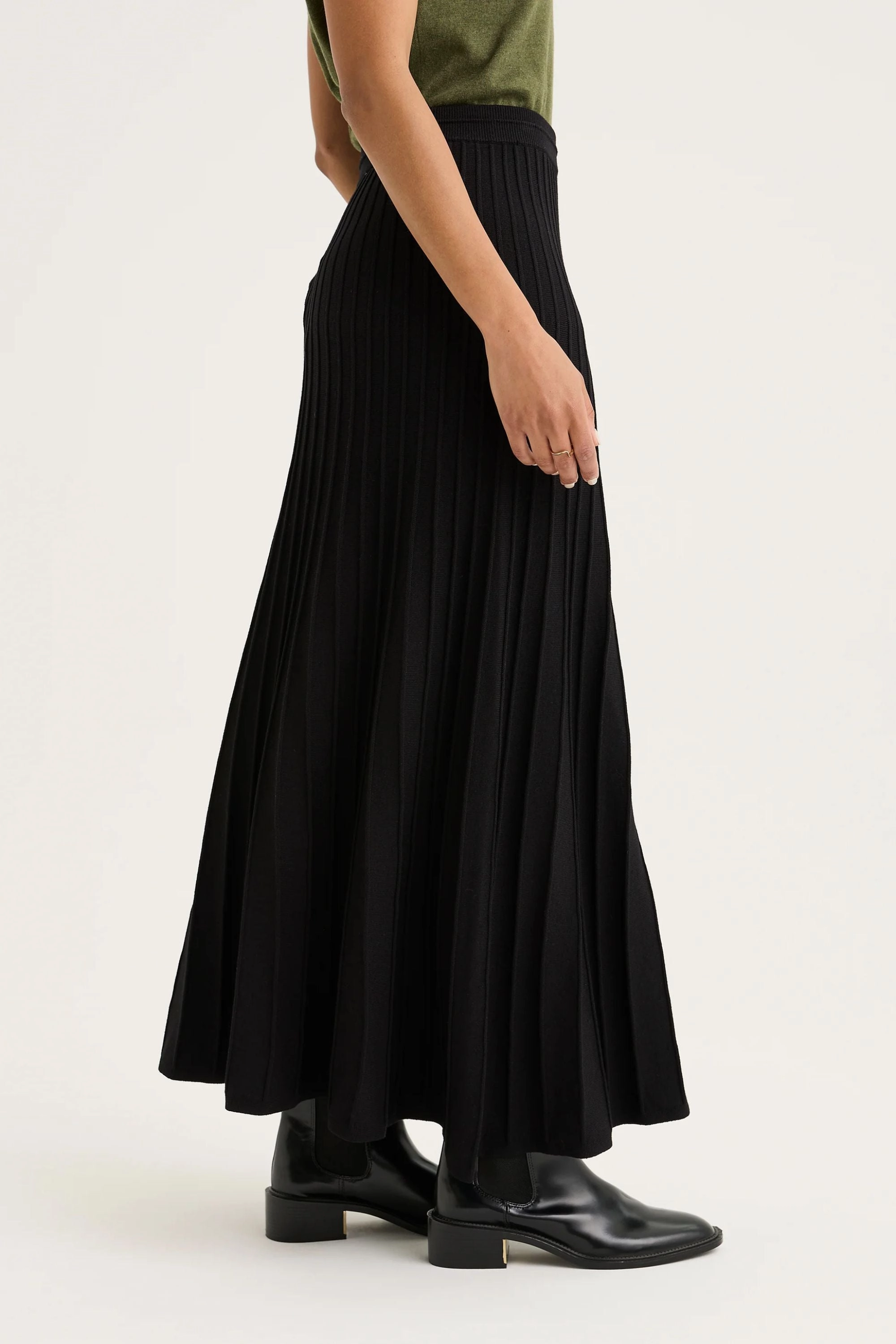 CEDAR SKIRT - YTWN2003 Double Layer Outfit Focus