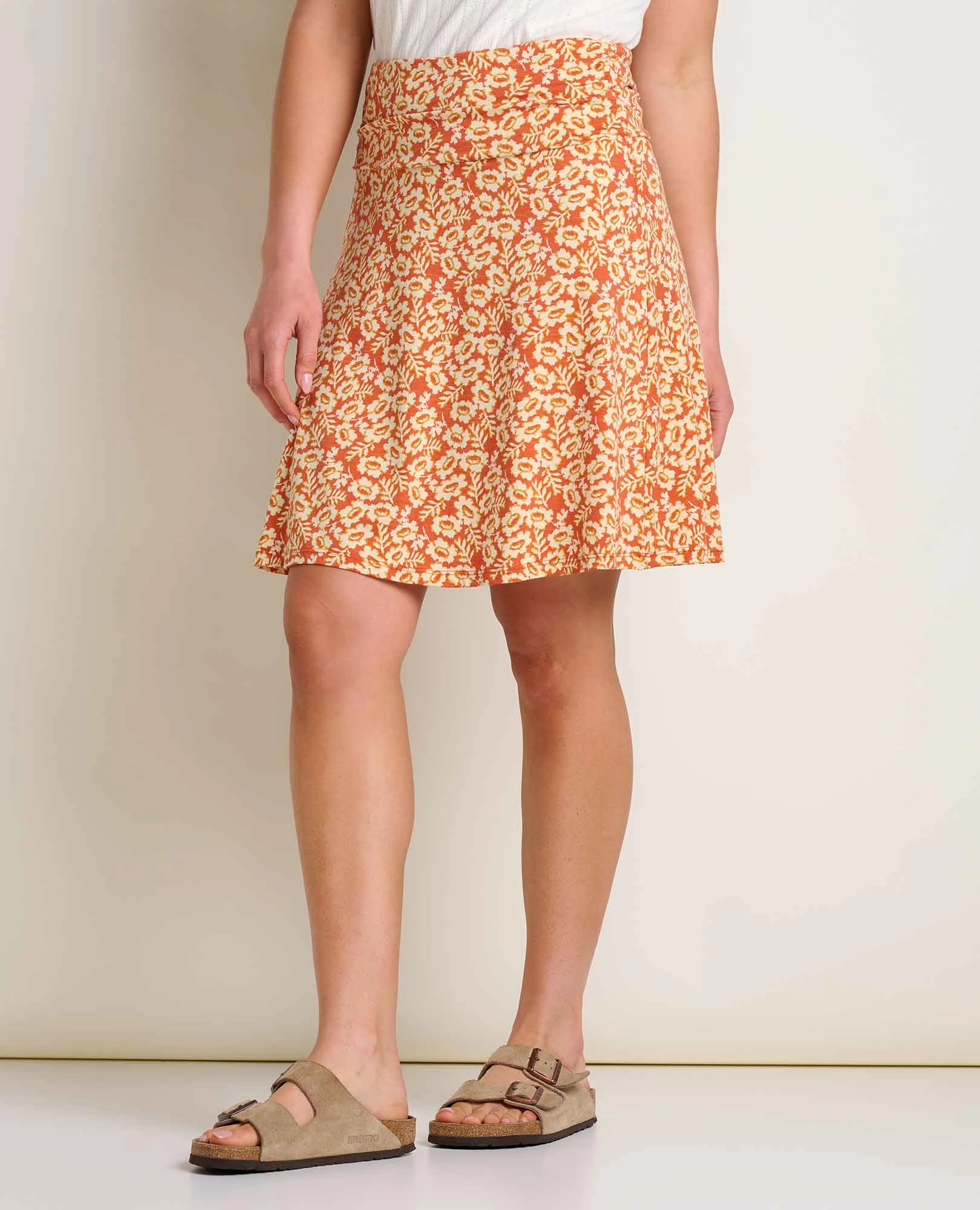 Push Button Closure Diagonal Slit Chaka Skirt