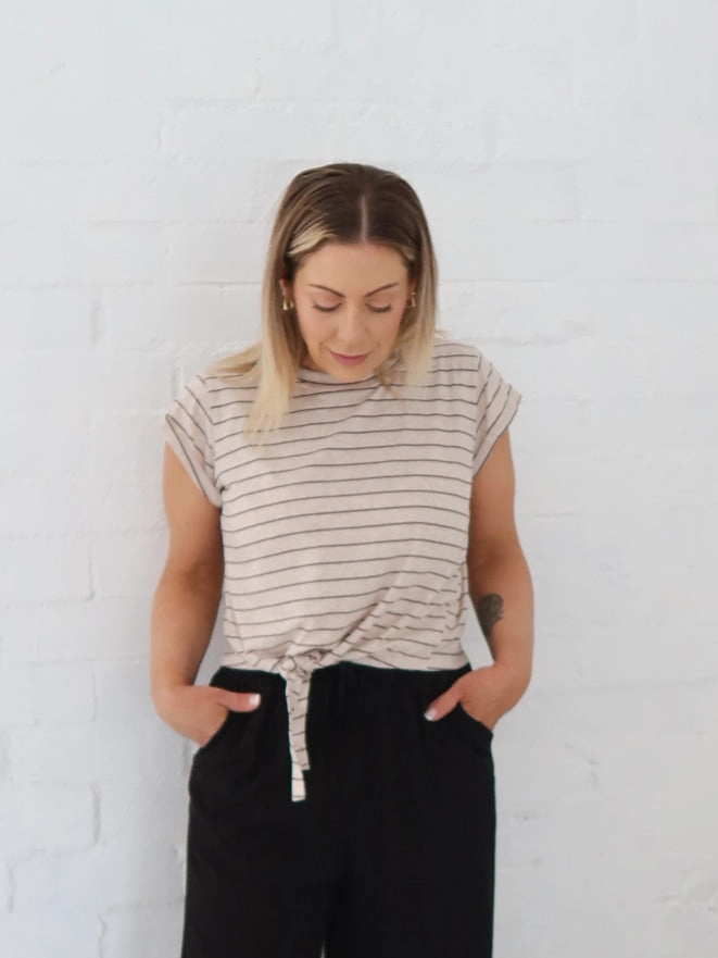 Charm Tee - Beige/Brown ZipClosure AdjustableCuffSystem