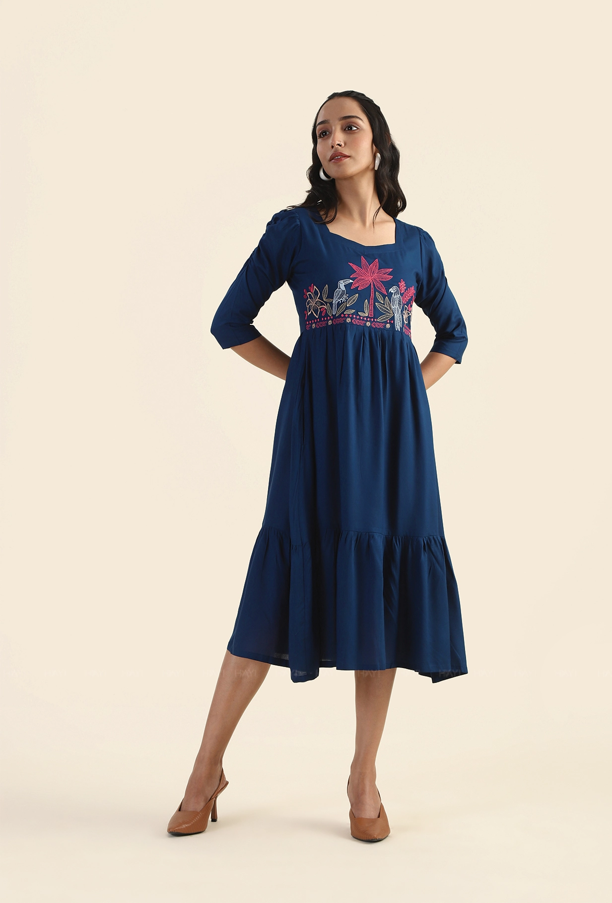 Air Touch High-Fashion Charming Navy Whispering Toucan with Embroidery Dress
