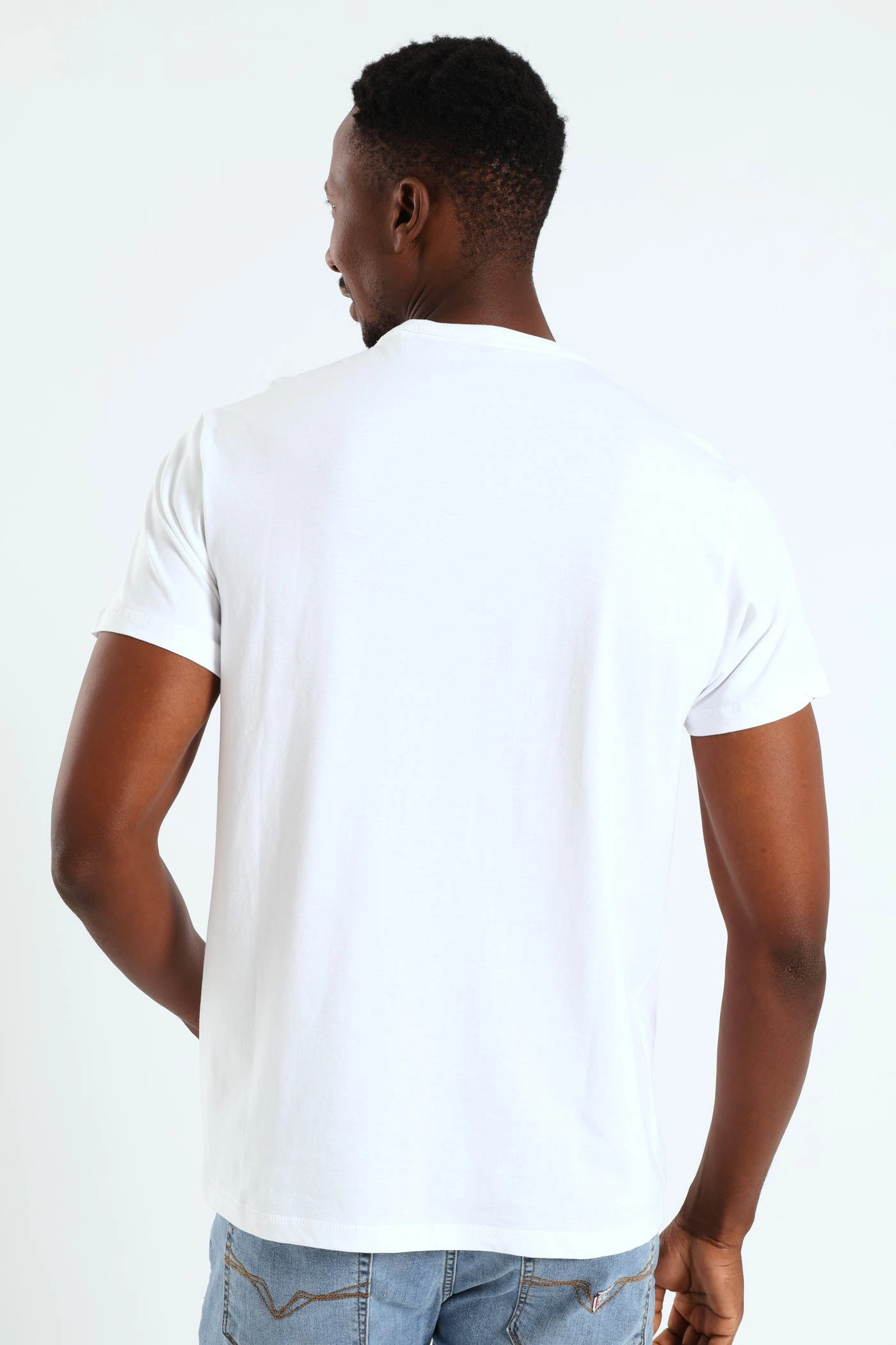 LongLastingColor Chic And Comfortable Japanese Wave Tee - White