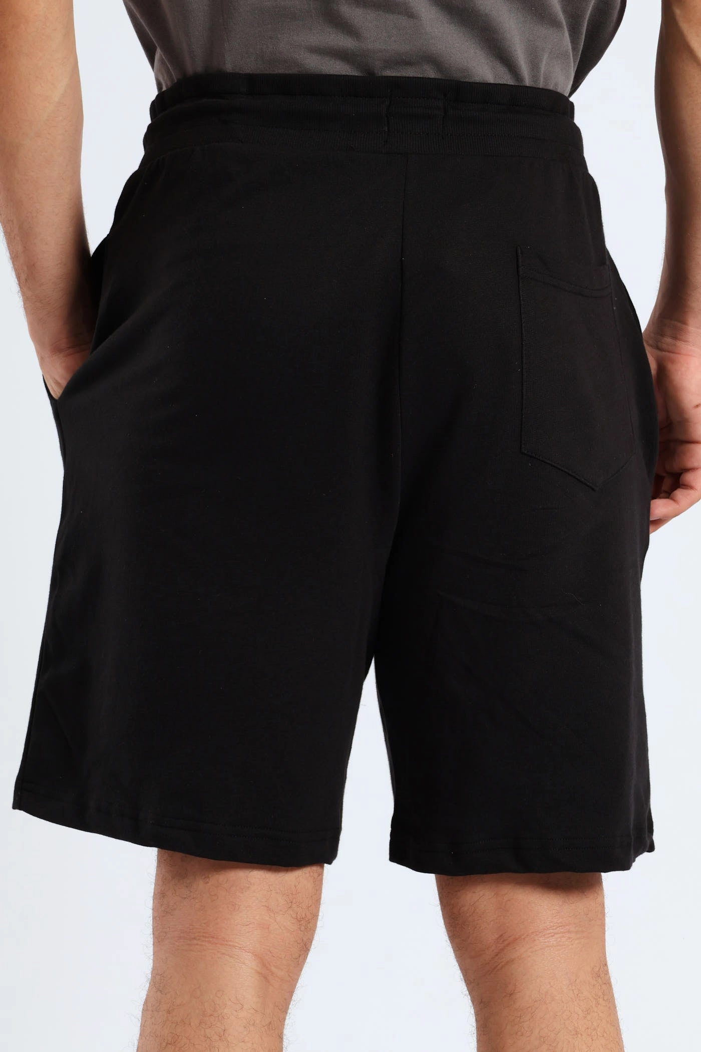Comfort waistband Temperature Regulating Fibers Classic Fit Basic Fleece Short - Black