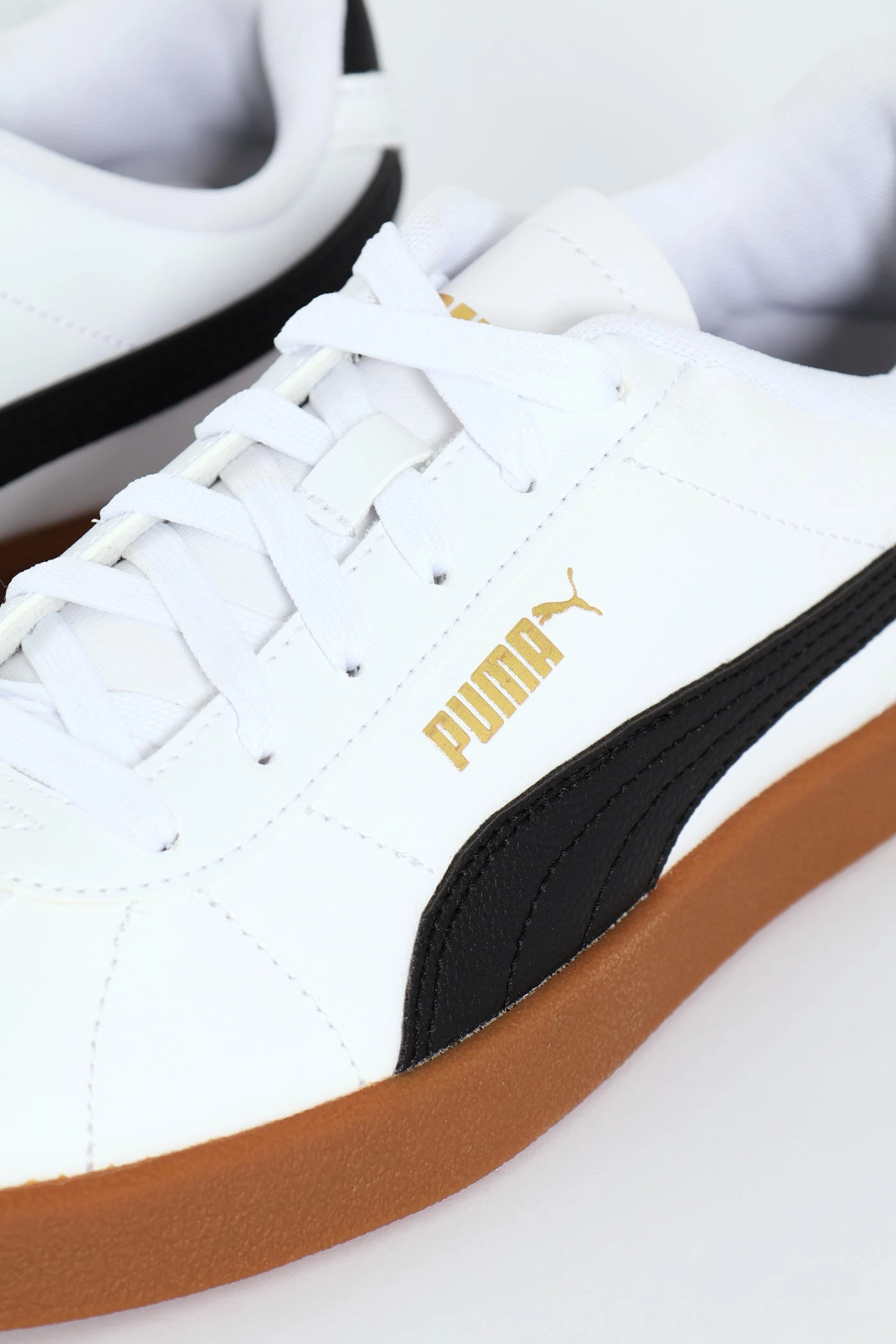 Club II Court Sneaker With Gum Sole - White/Black Urban Minimal