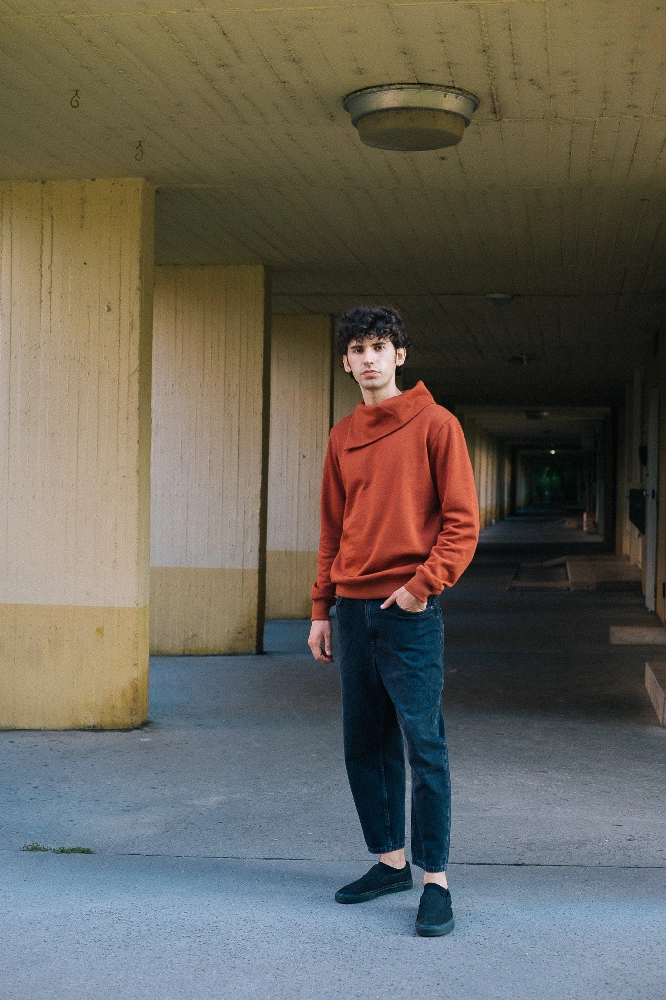 COLLAR / HENNA Cozy Fashion Modern Bold