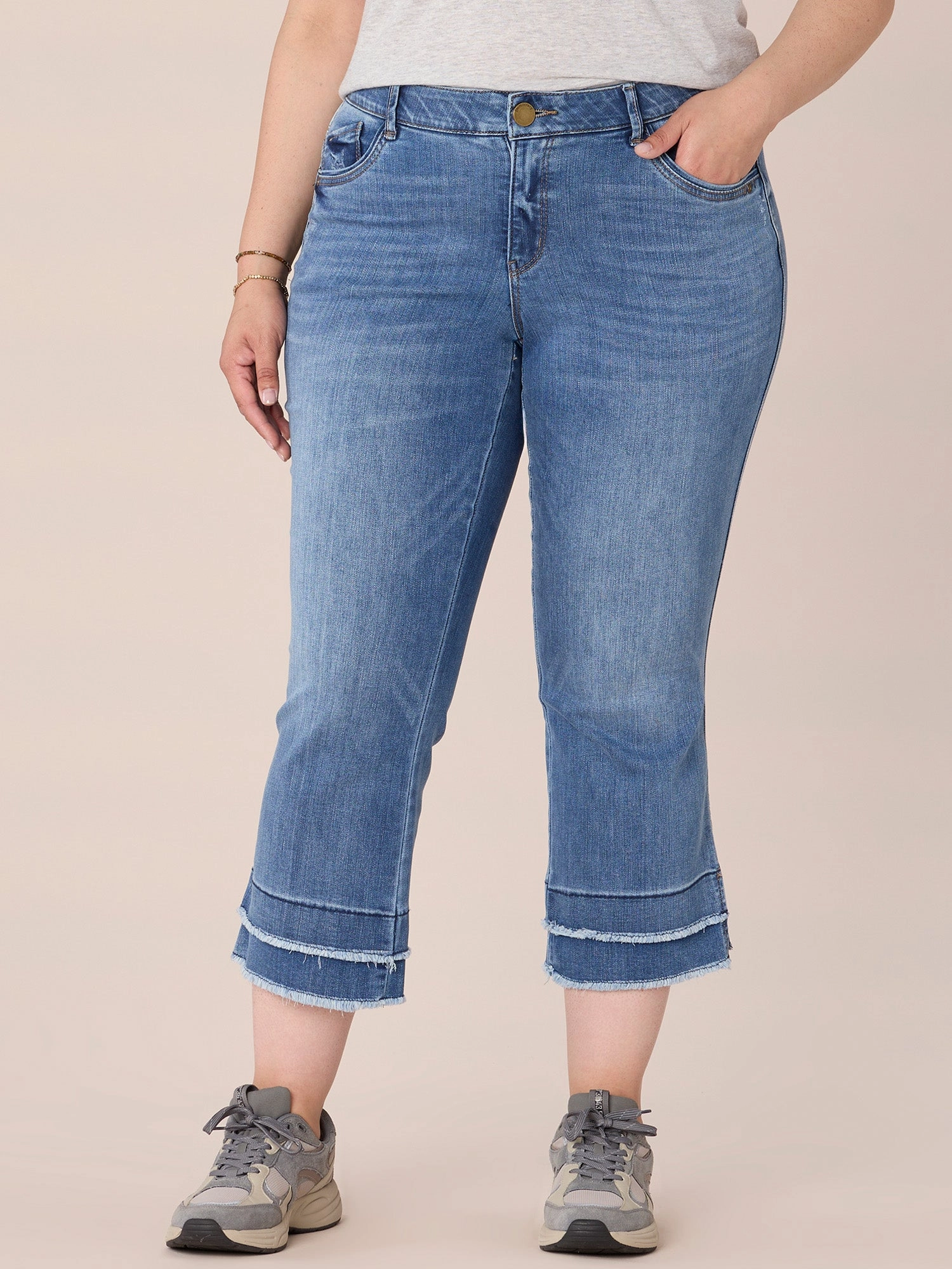 Weekend Getaway Luxury Beach Day "Ab"solution Plus Size Fray Hem Kick Flare Jean