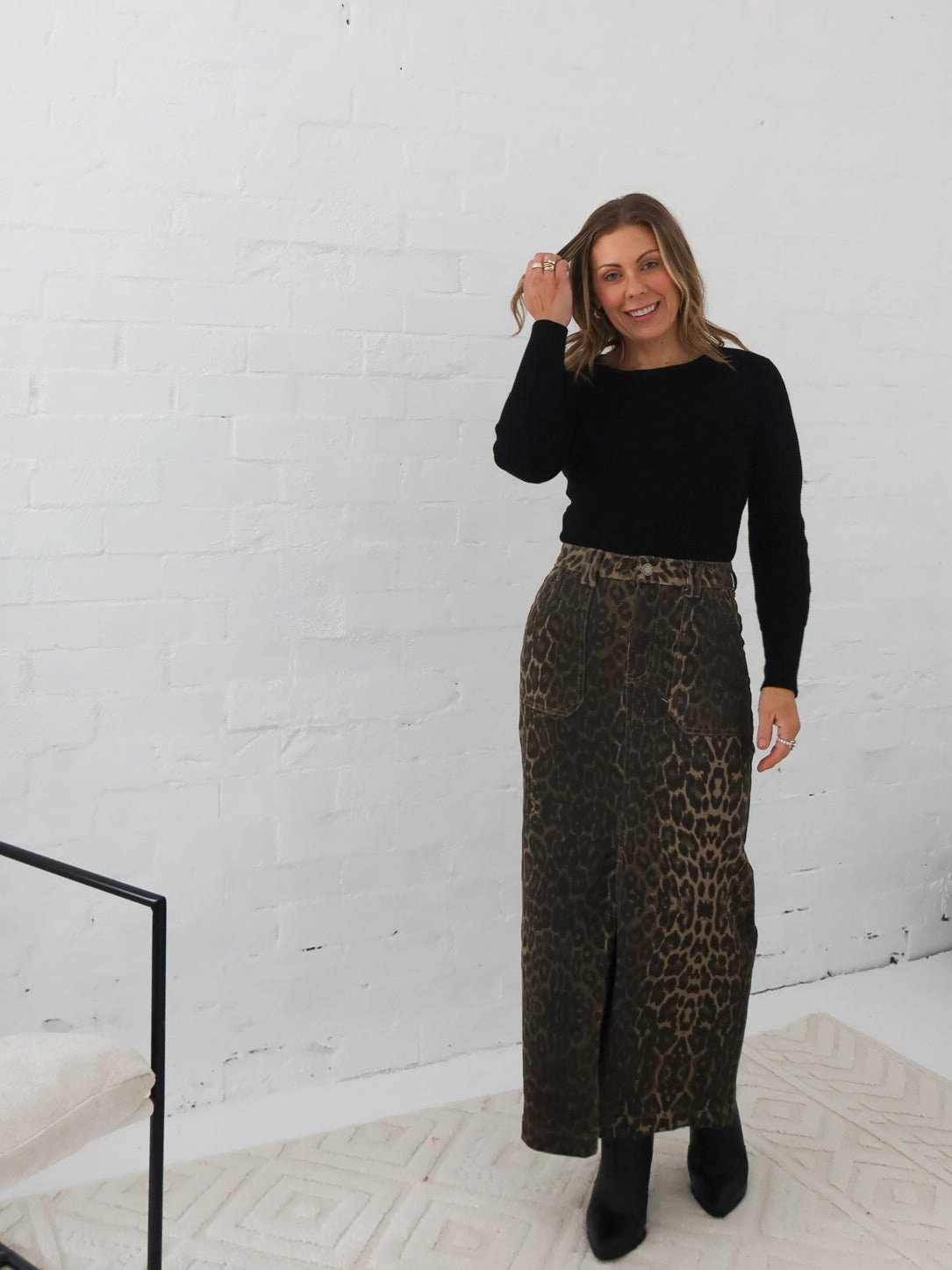 Double Stitched Modern Details Denzil Skirt