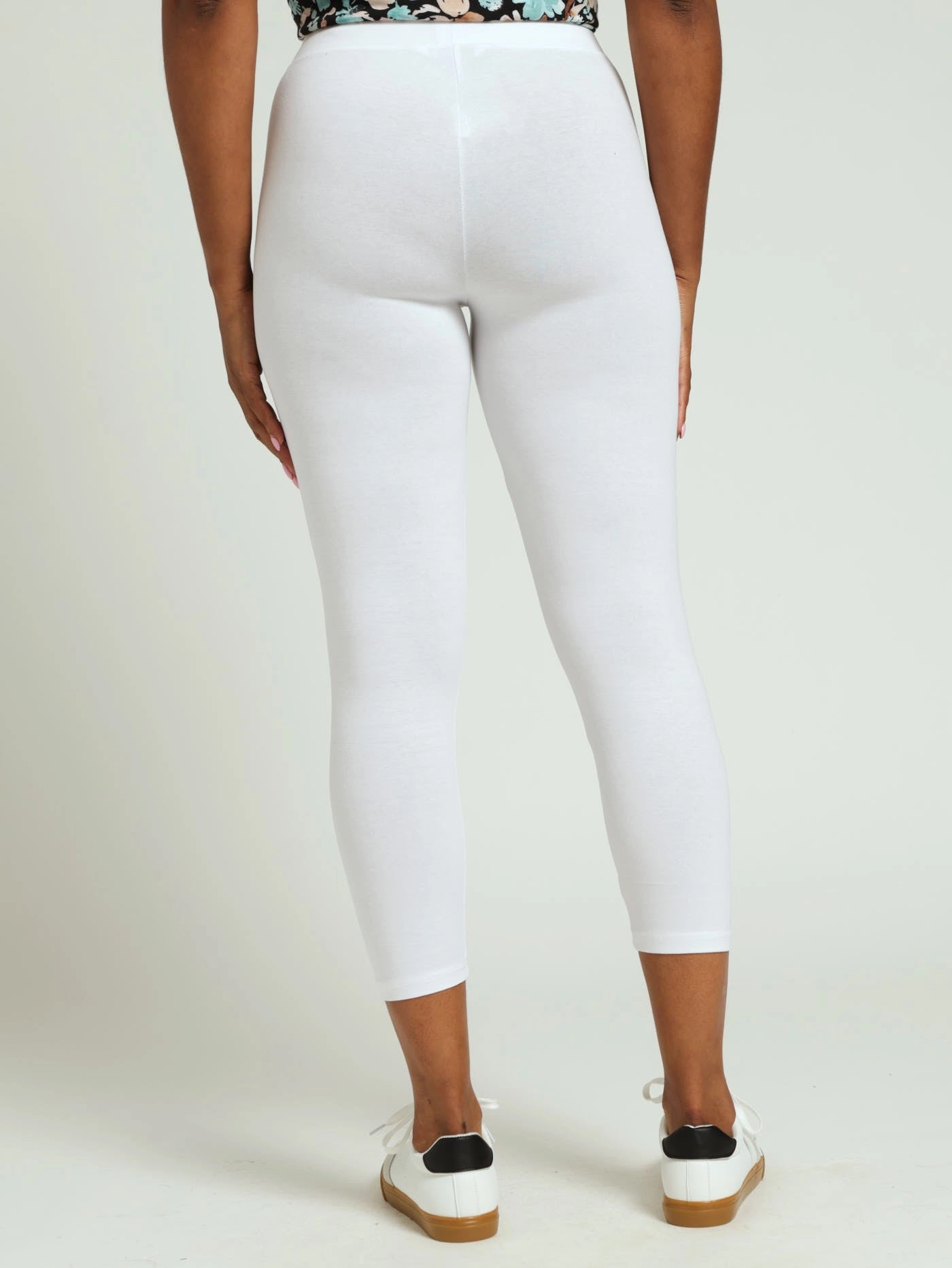 Wide Waistband Crop Legging - White Comfort Wearable
