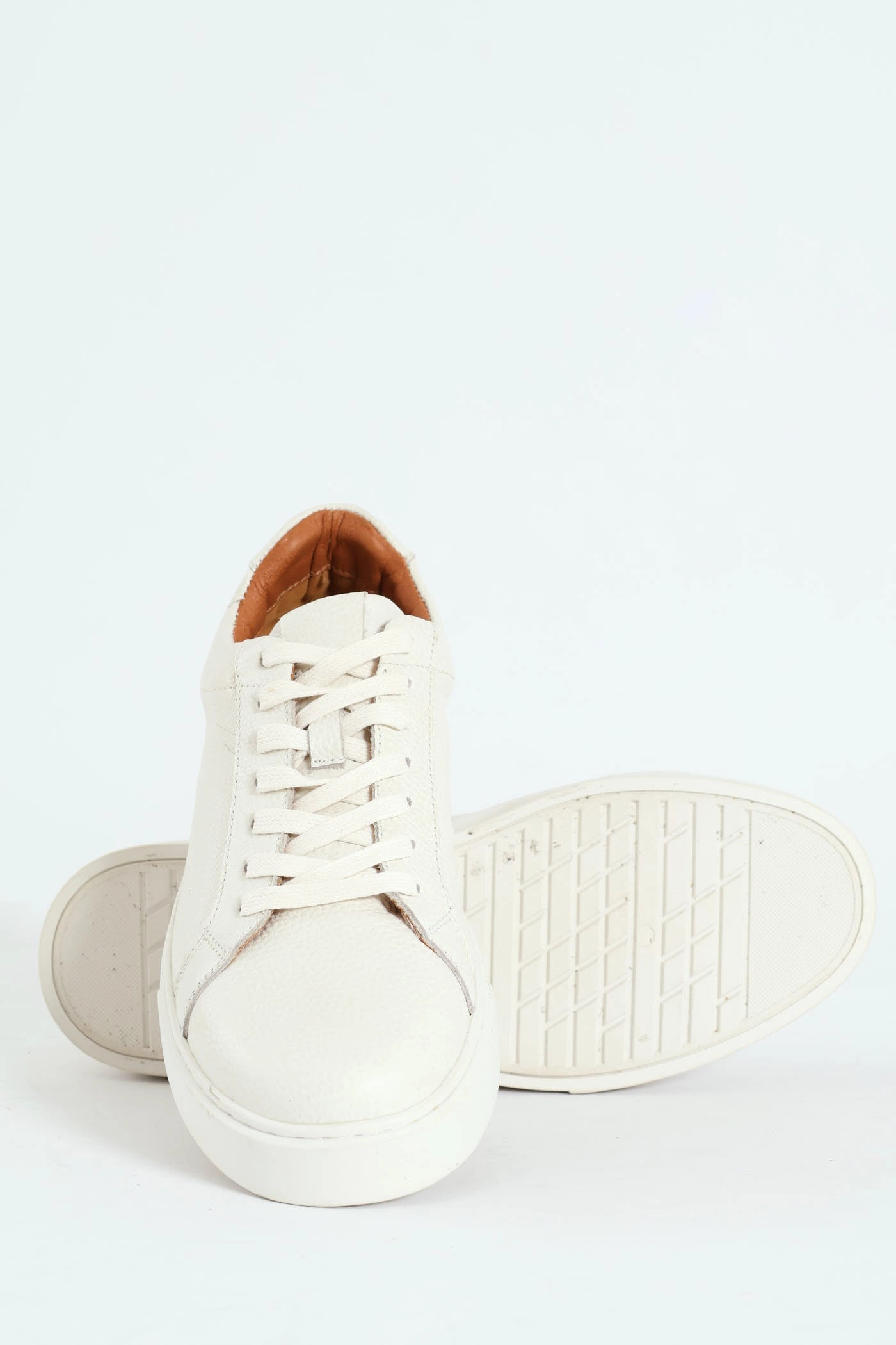 Eco Friendly Recycled Materials Leather Lace Up Sneaker - White