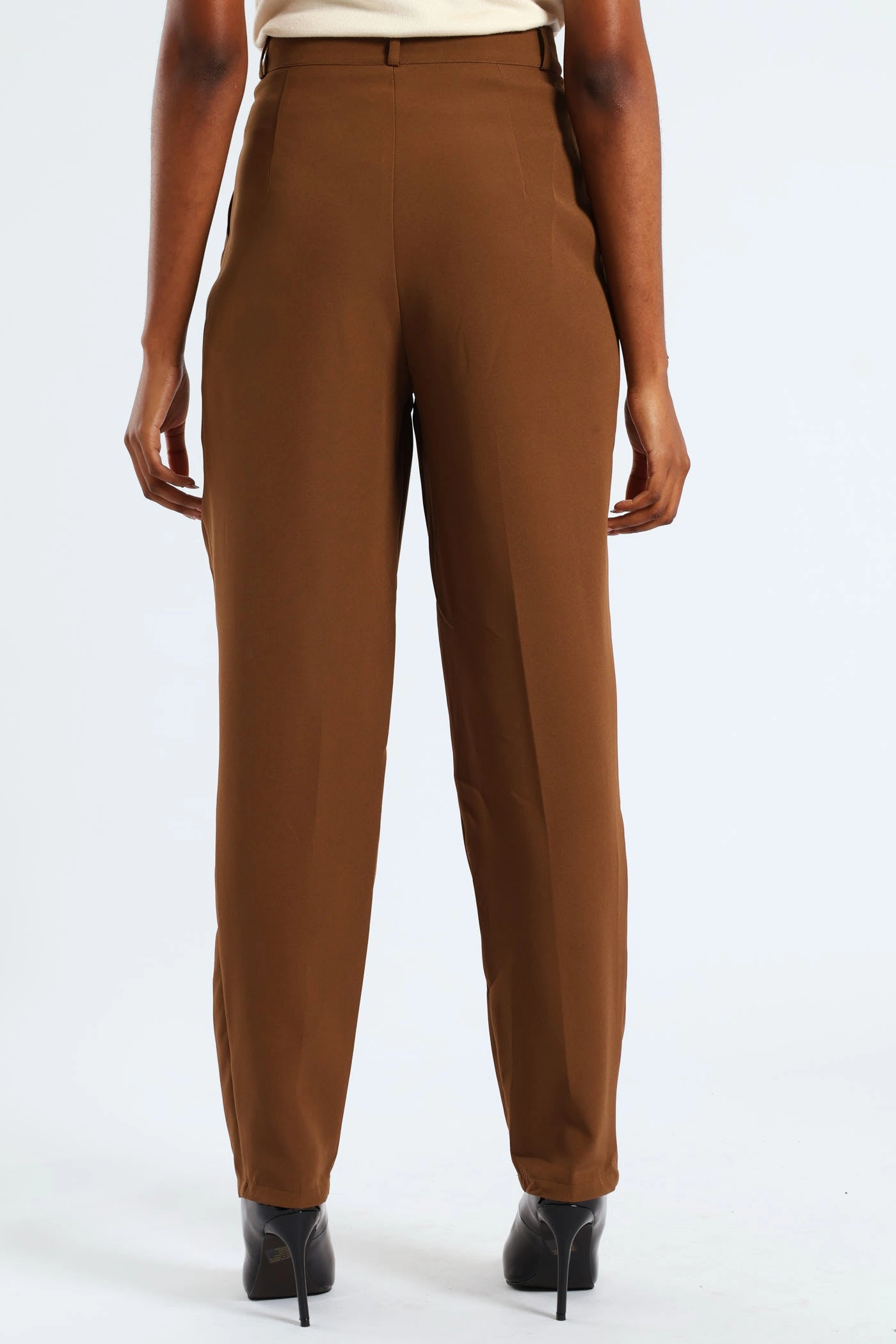 Reversible design Light Fit Concealed Button Barrel Leg Pants - Brown