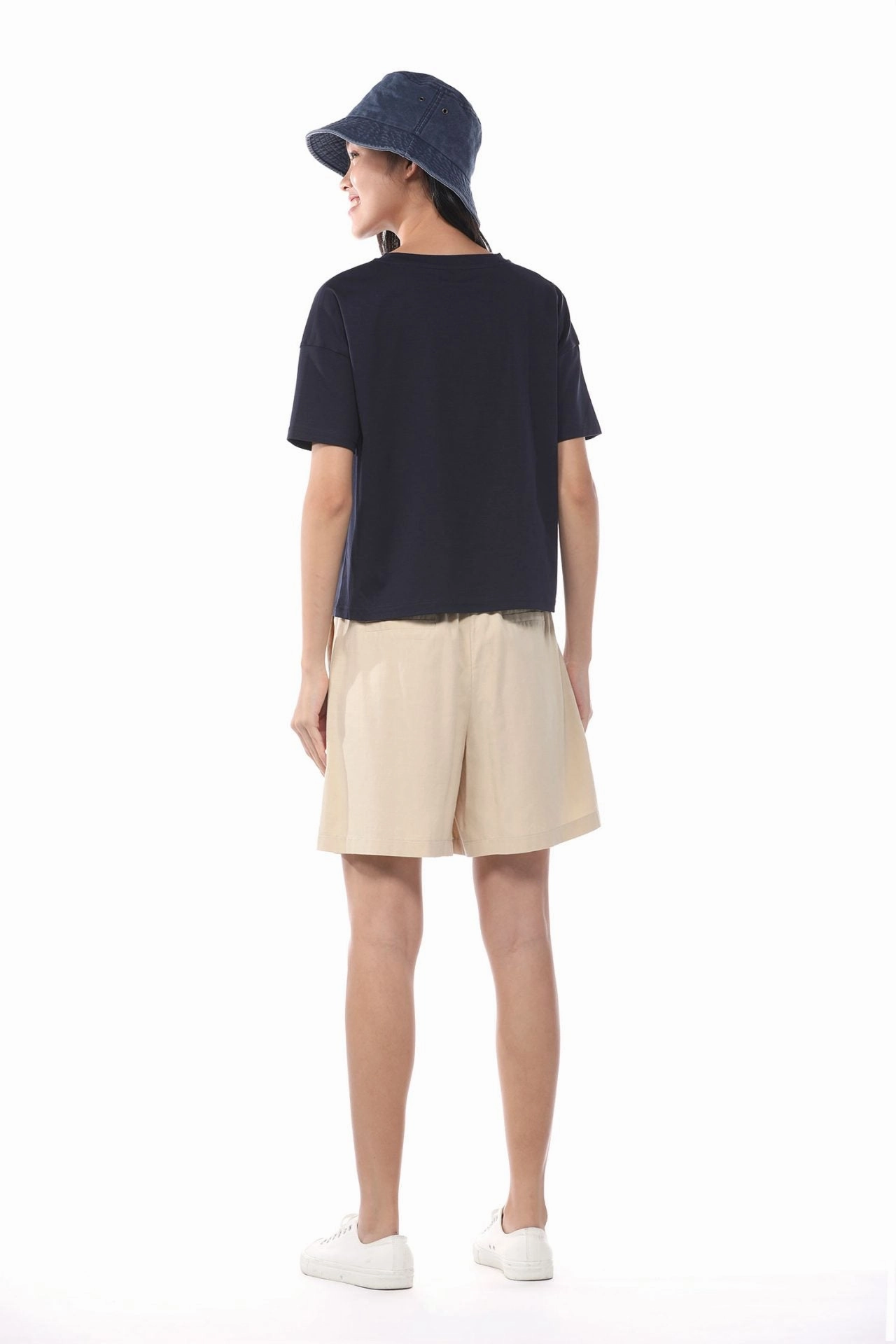 Chic Comfort Fashion Ready Cotton Patch Pocket Embroidery Tee