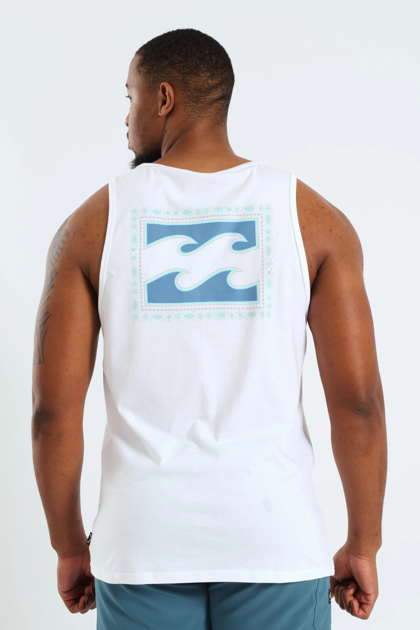 Modern Layering Crayon Wave Sleeveless Tee - White