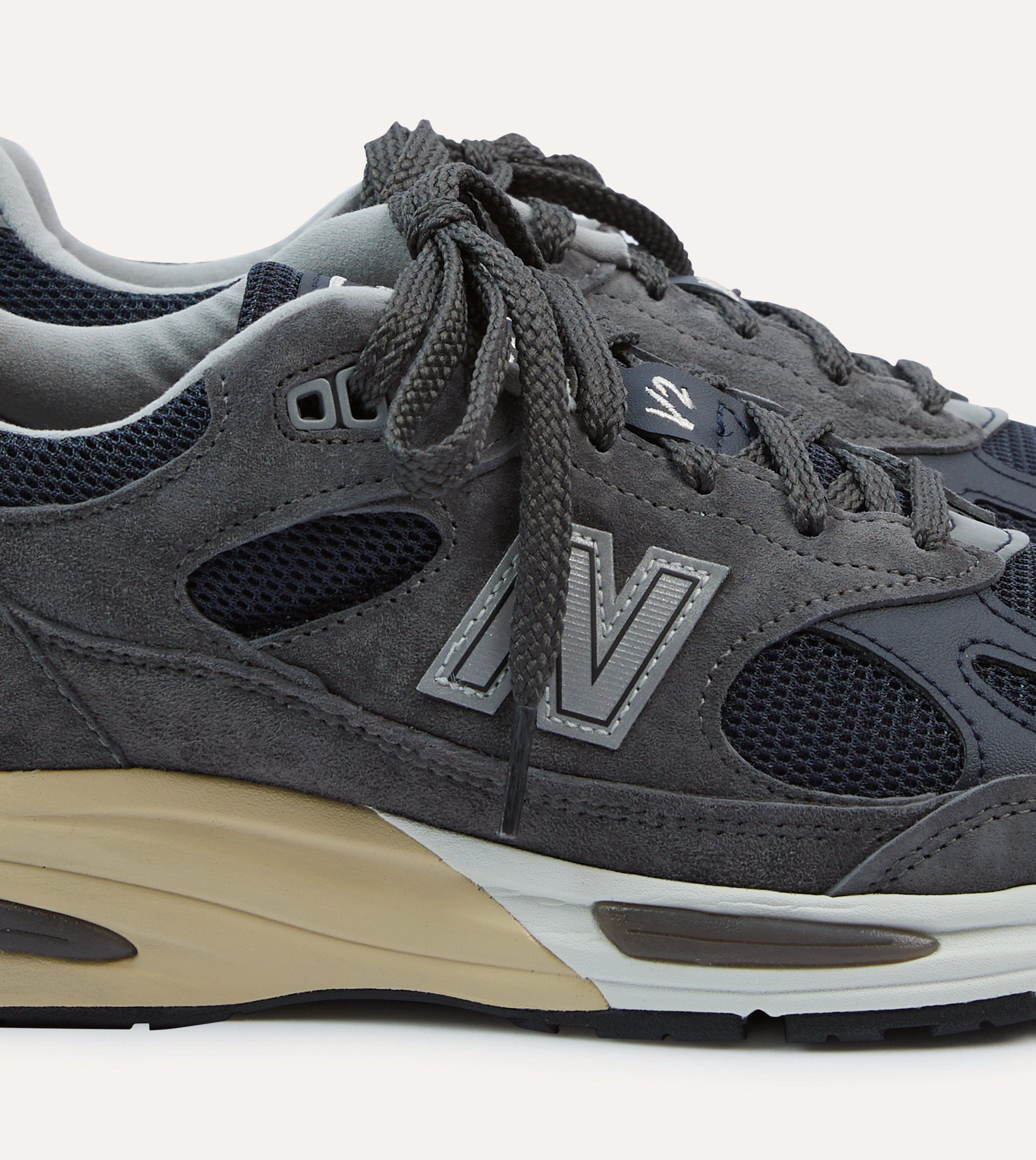 New Balance Dark Gull Grey Made in UK 991v2 Trainers Tensile Weave Structure genuine - leather - upper shoes