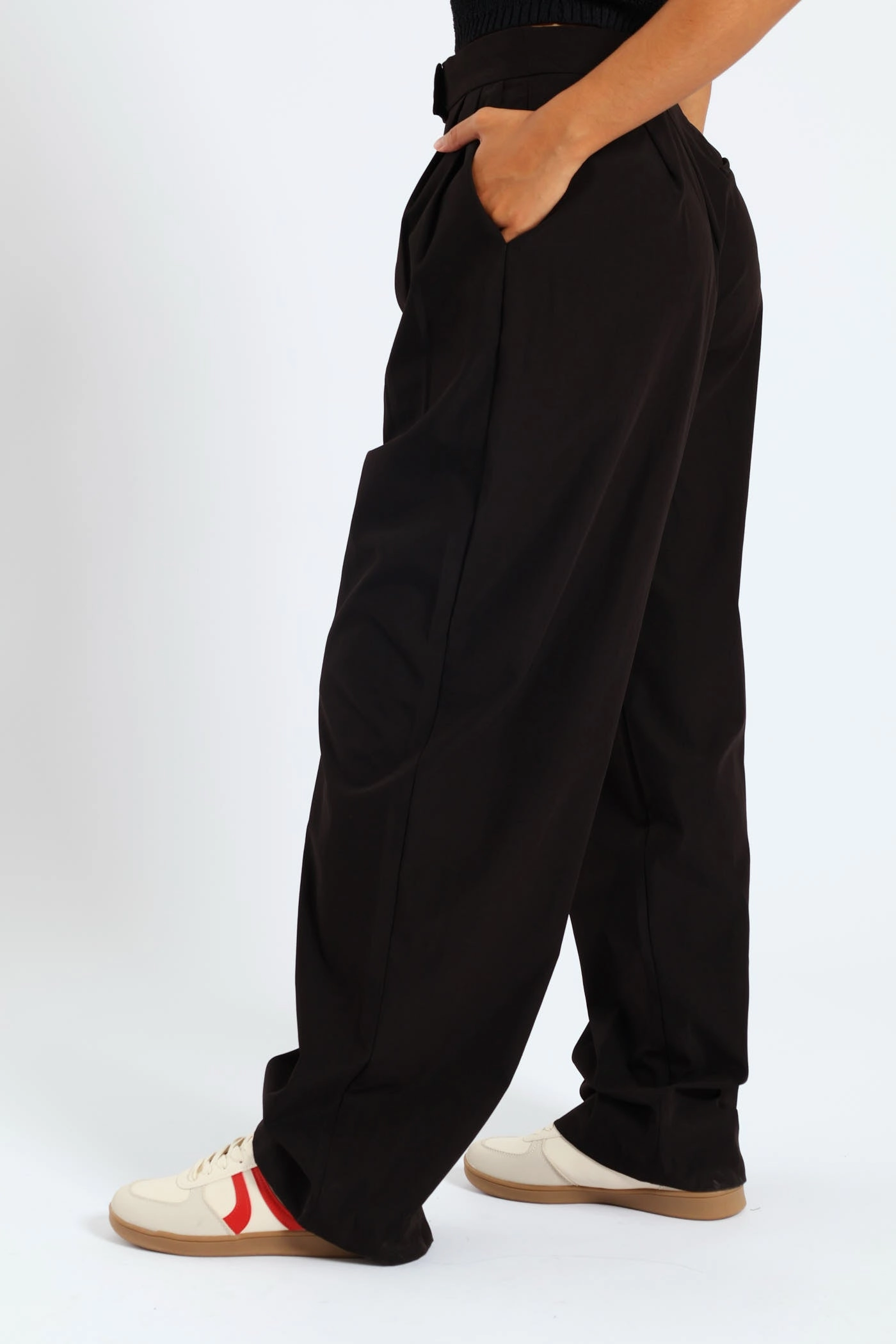 Smart Baggy Pleated Trouser - Black Cozy Layer