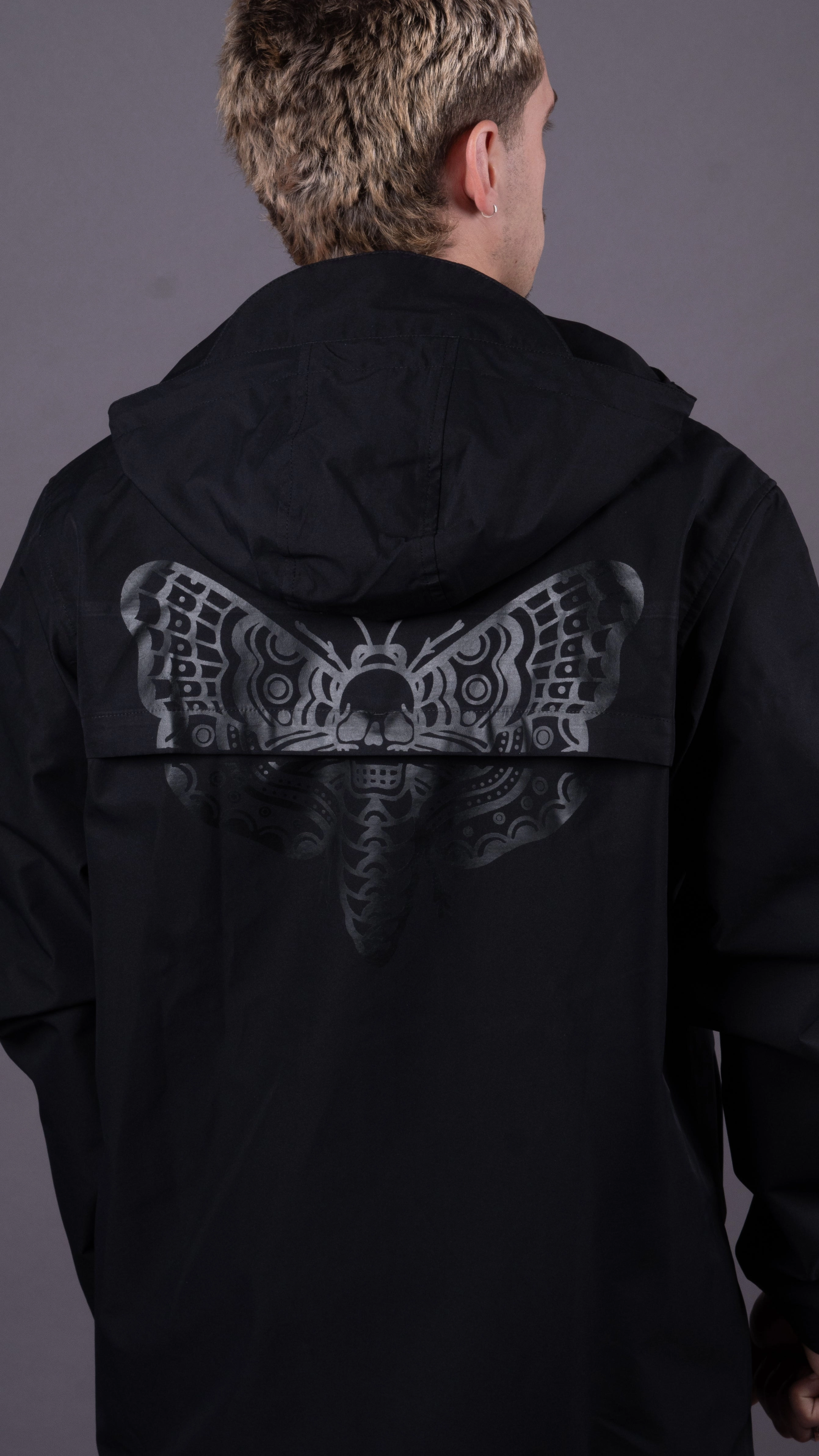 Casual Outdoor Look Softshell Fabric Death Moth Waterproof Tech Jacket