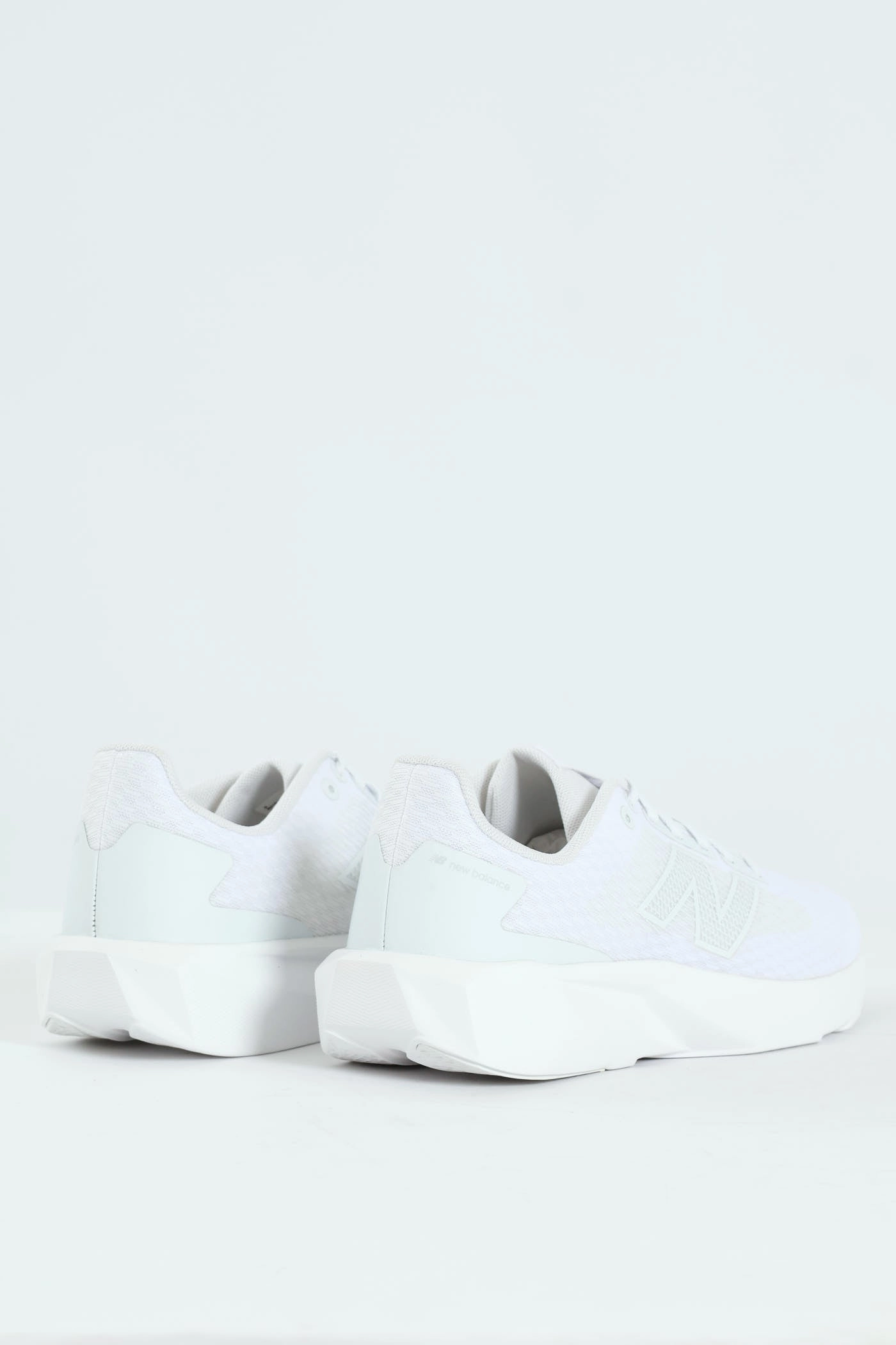 Athleisure 413 V3 Trainer - White/White Stylish Silhouette
