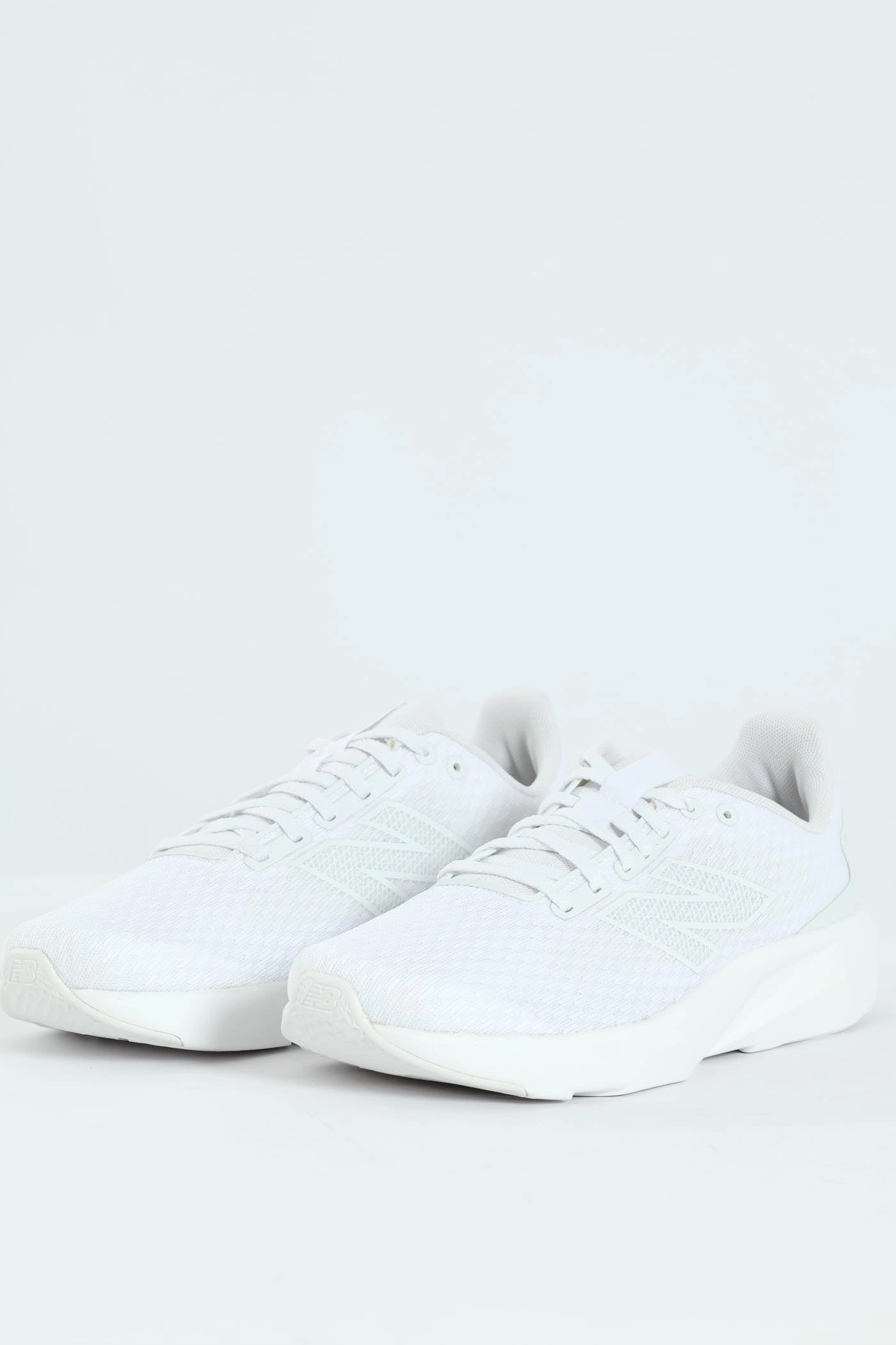 Athleisure 413 V3 Trainer - White/White All-Weather Comfort