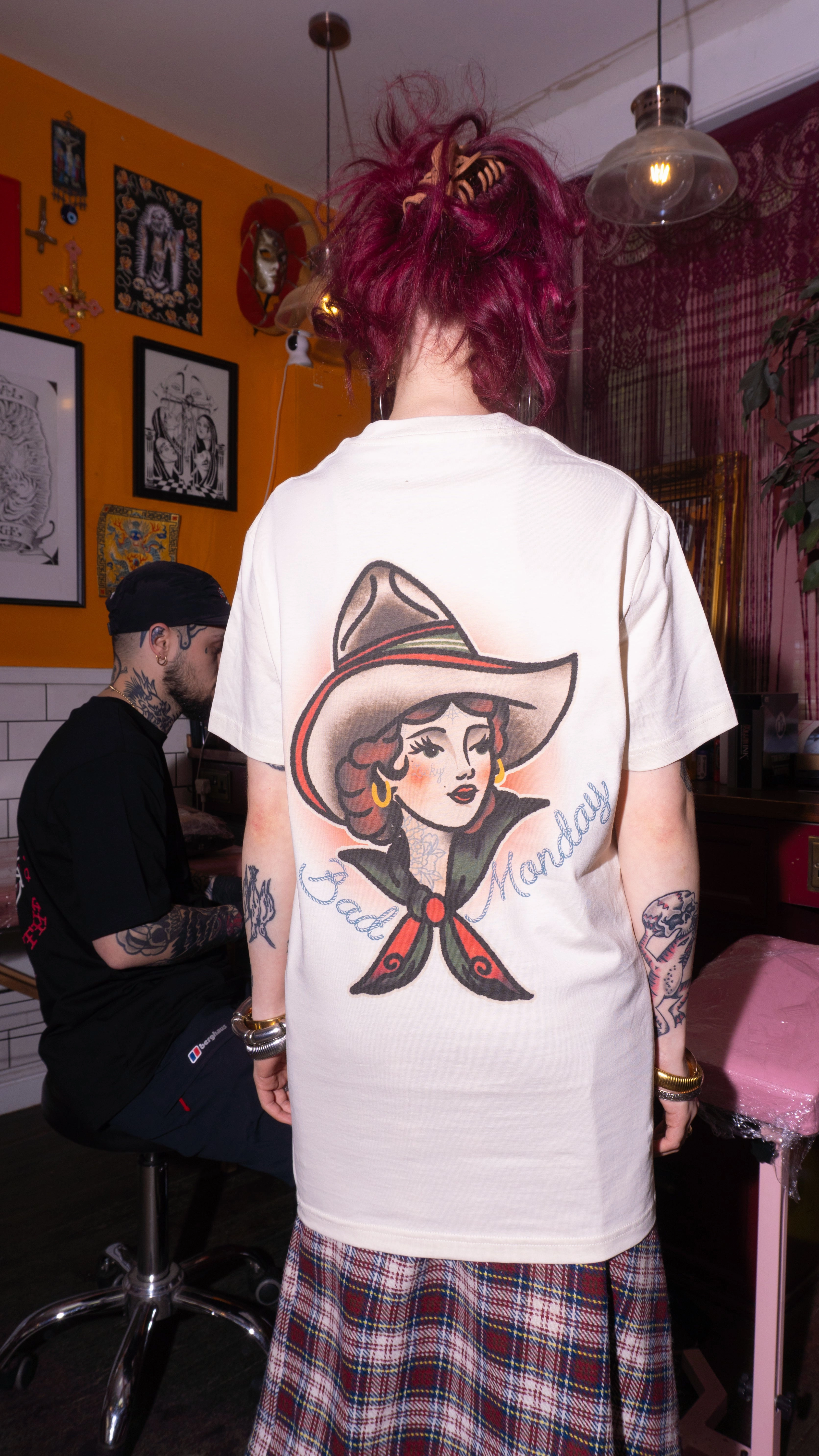 Adjustable Hem Reinforced Hems Trad Cowgirl Tee