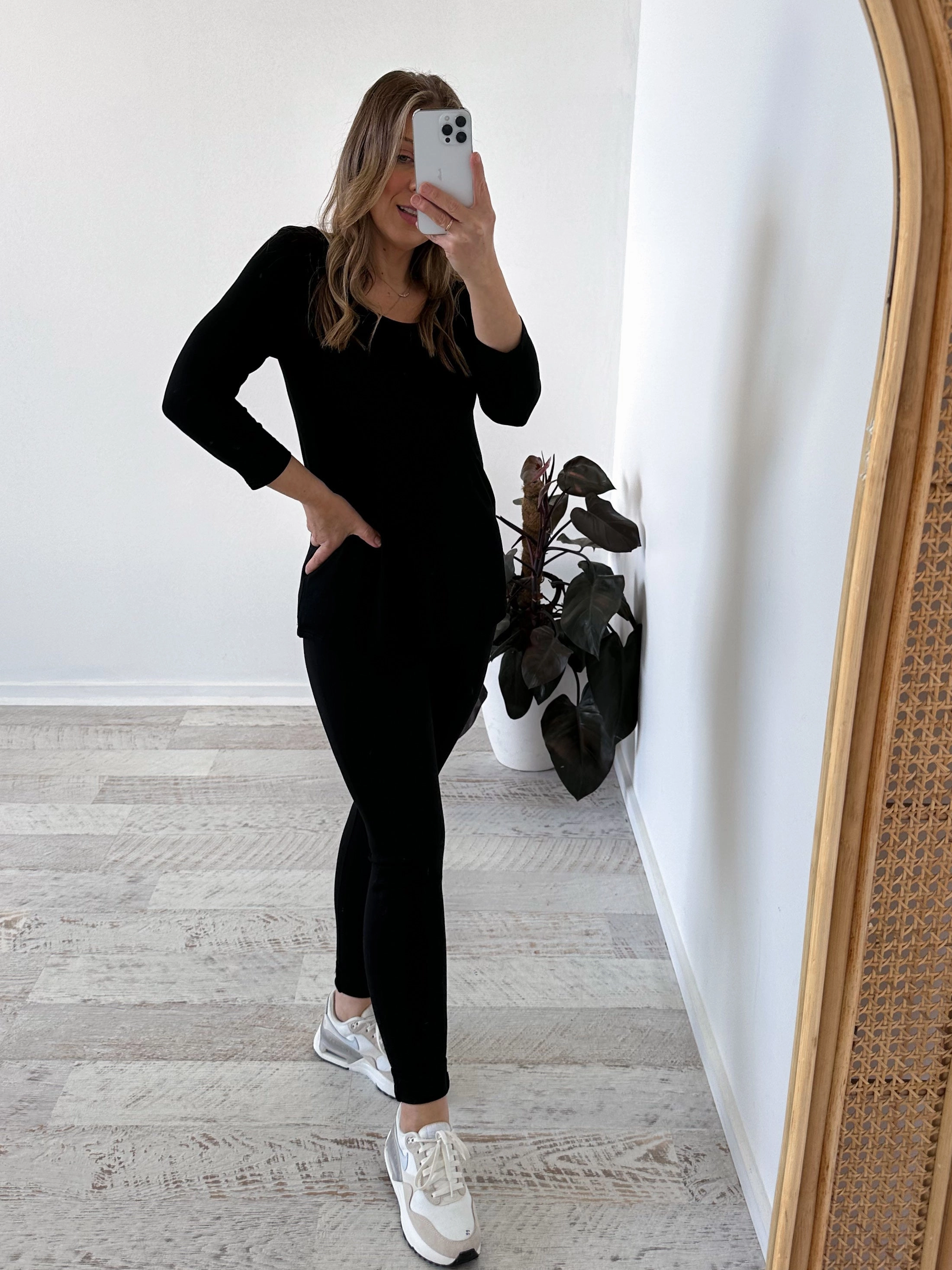 Lynette Long Sleeve Top - Black Afternoon outing