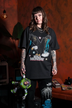 Bonded Seam Construction Eagle Star Heavy Tee / Faded Black